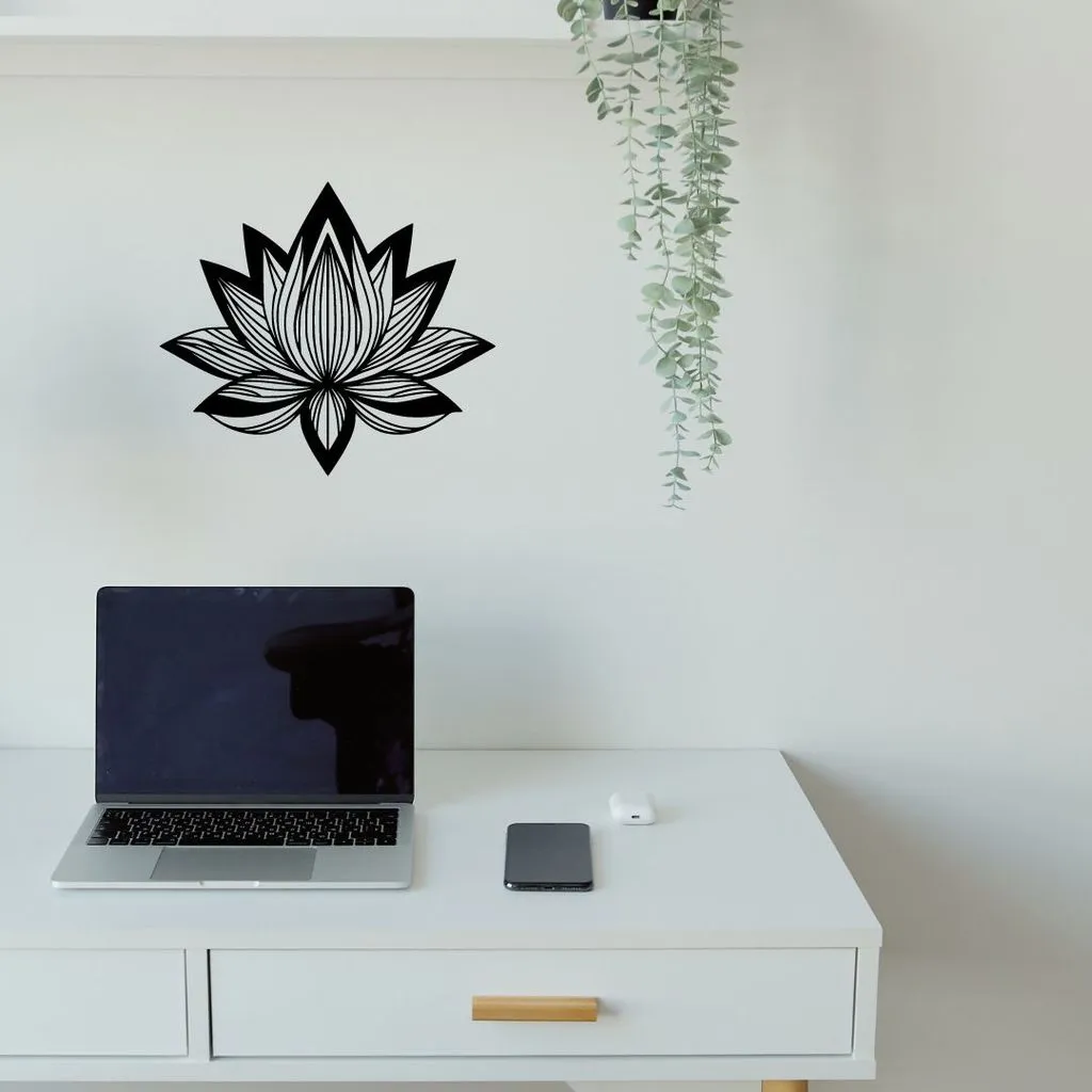 Trang trí tường hoặc bàn với tranh hoa sen tối giản