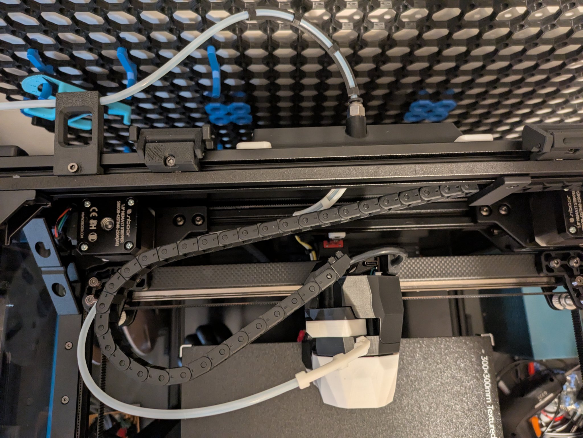 Hướng dẫn ống PTFE ngăn ngừa gập ống khi uốn cong