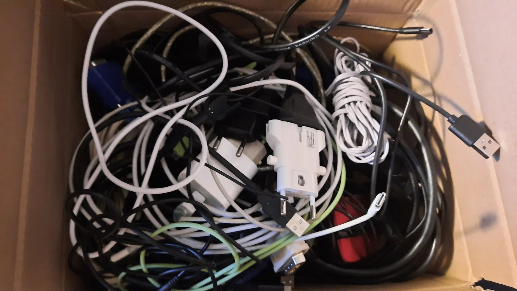 Kệ giữ dây cáp (in liền, 2 kích cỡ)