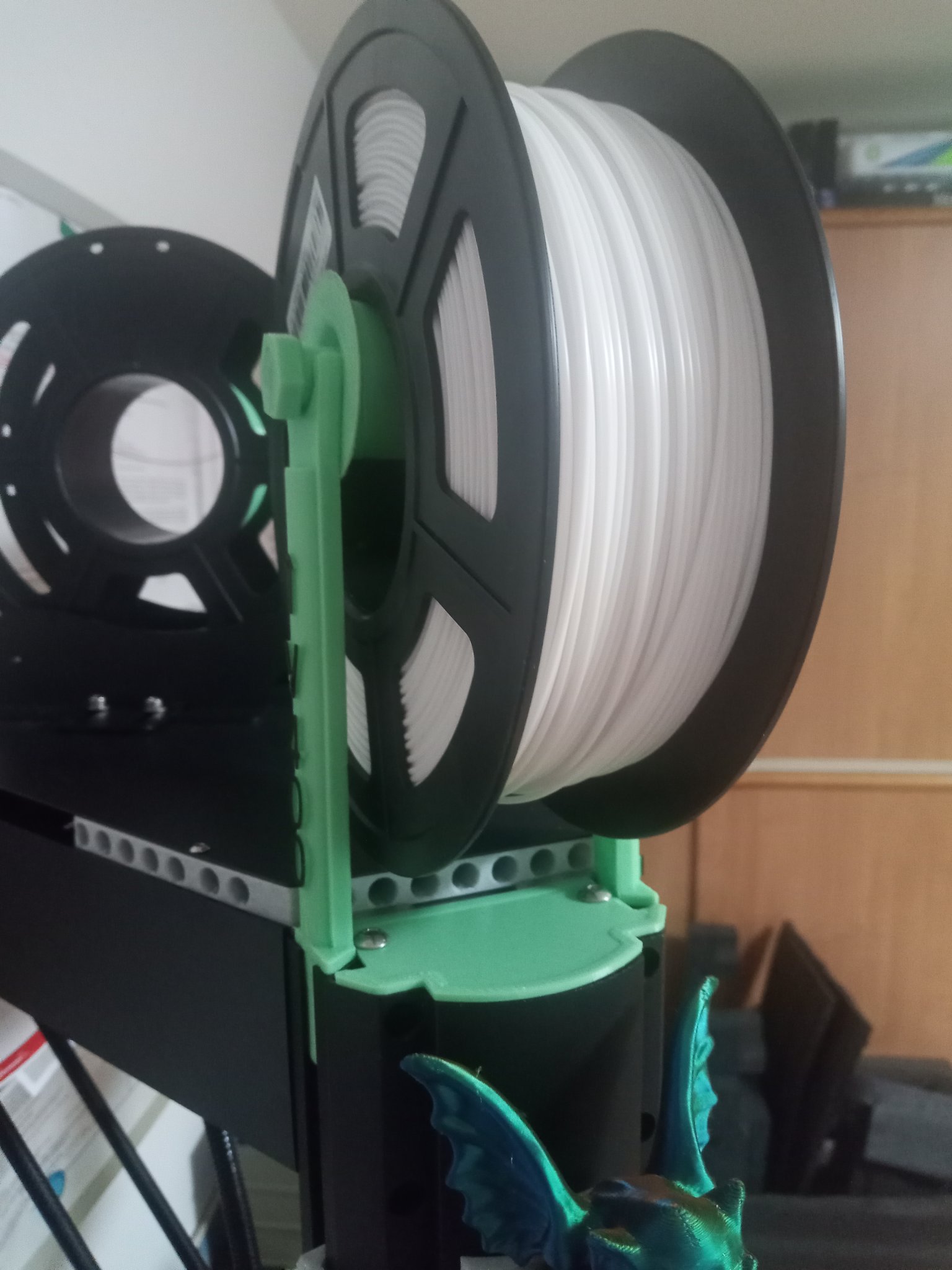 Giá đỡ cuộn dây v400