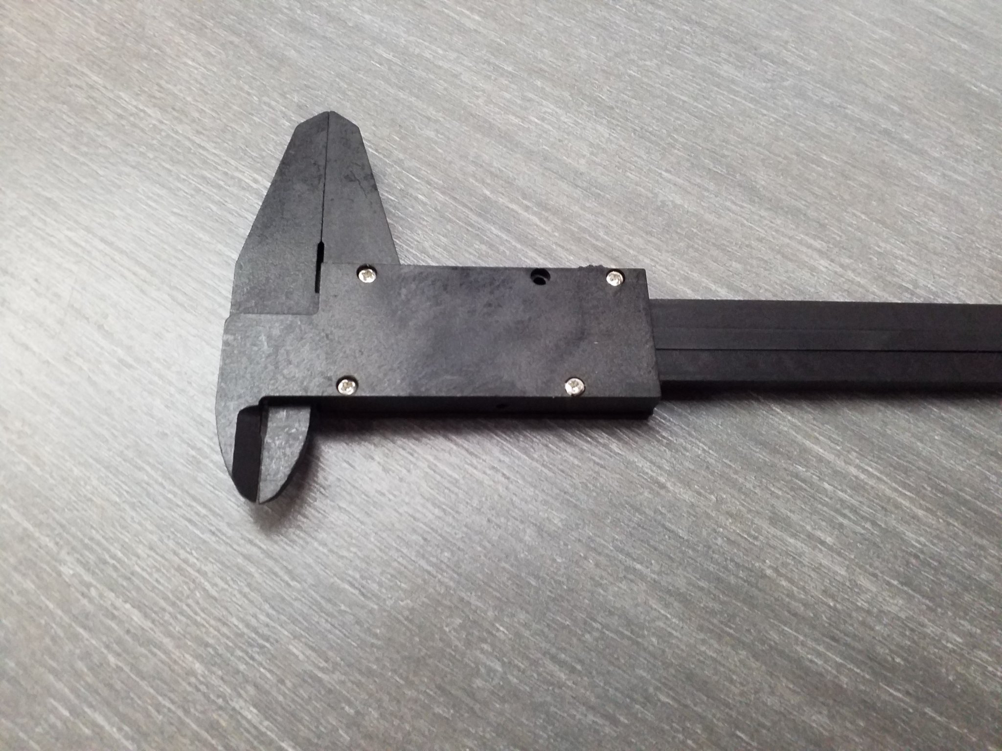 Nắp che cho thước kẹp bị hỏng