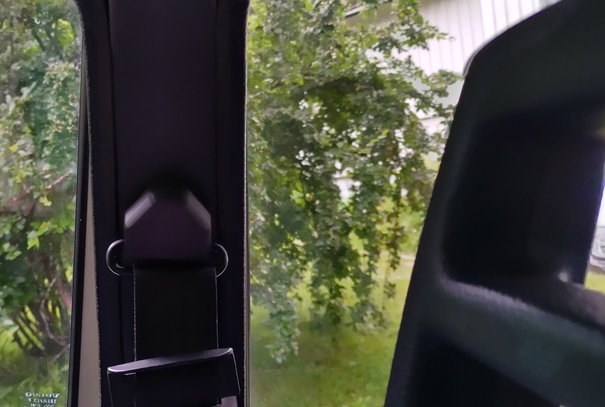 Nắp Che Ốc Vít Dây An Toàn Cho Volvo 240