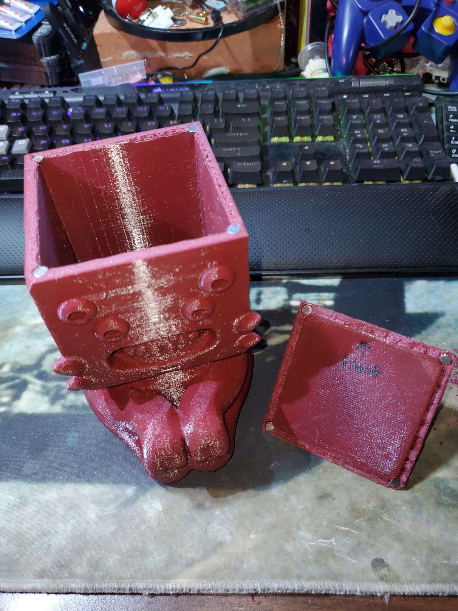 Hộp nam châm tượng GOLB từ Adventure Time