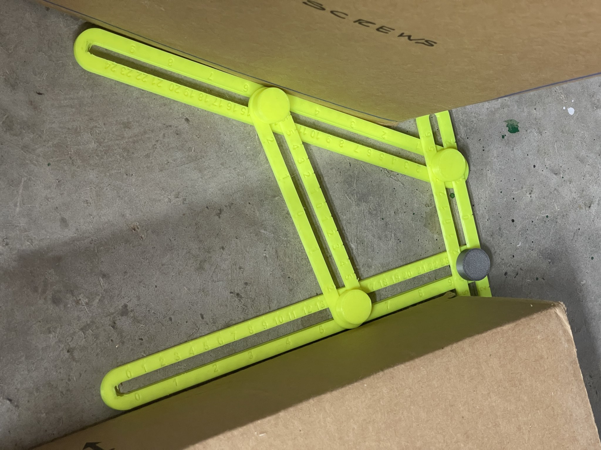 Khuôn Mẫu Chuyển Góc Đa Dạng