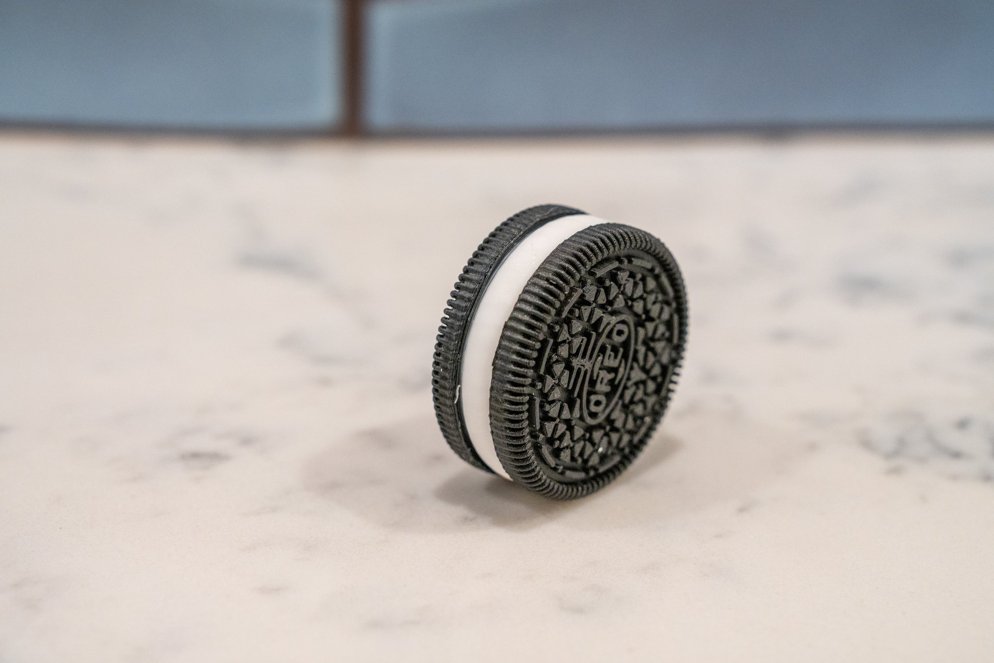 Móc Khóa Airtag Hình Oreo