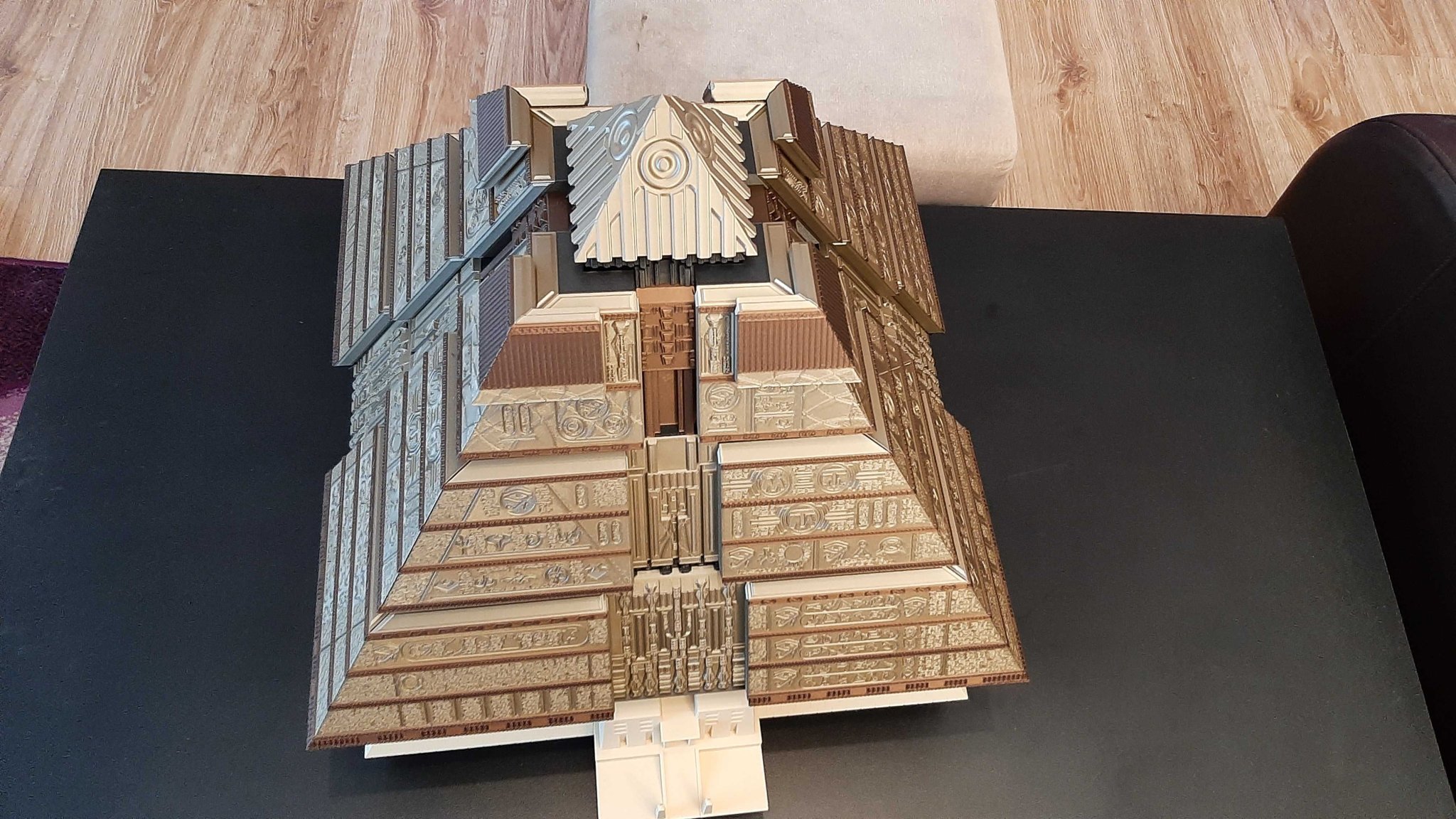 Tàu Kim Tự Tháp Lớp Cheops từ Stargate