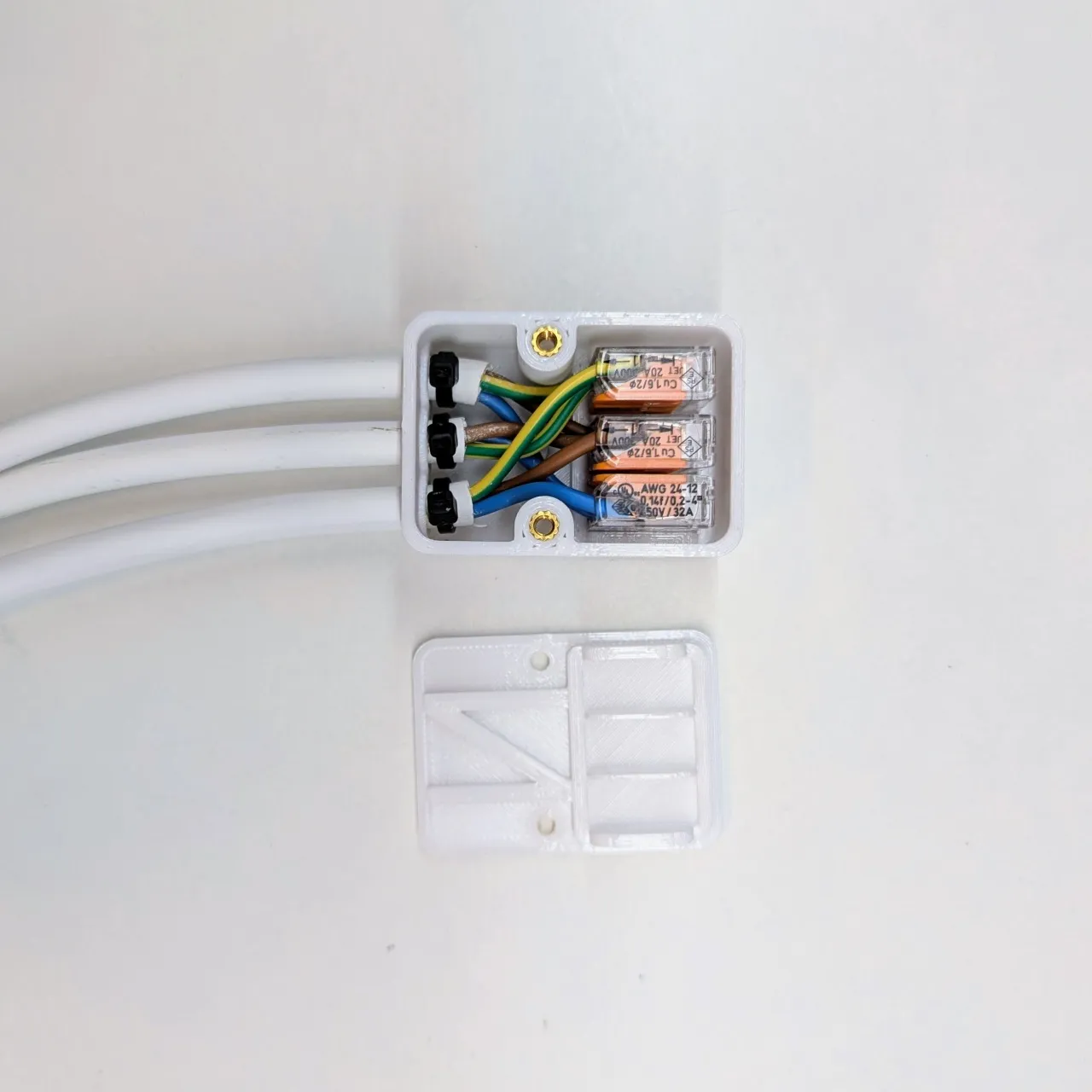 Hộp nối Wago 221-413 cho 3 dây mềm: 3, 4 hoặc 5 lõi