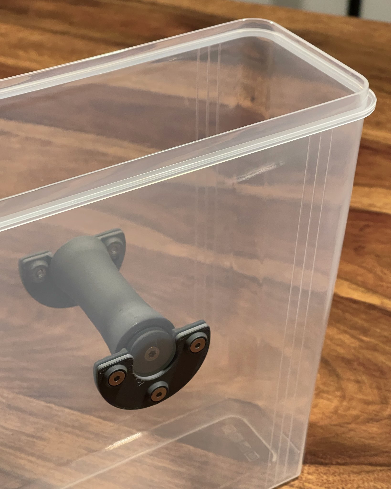 Hộp Sấy Sợi Nhựa Mỏng Có Giá Đỡ Cuộn Dây Bi