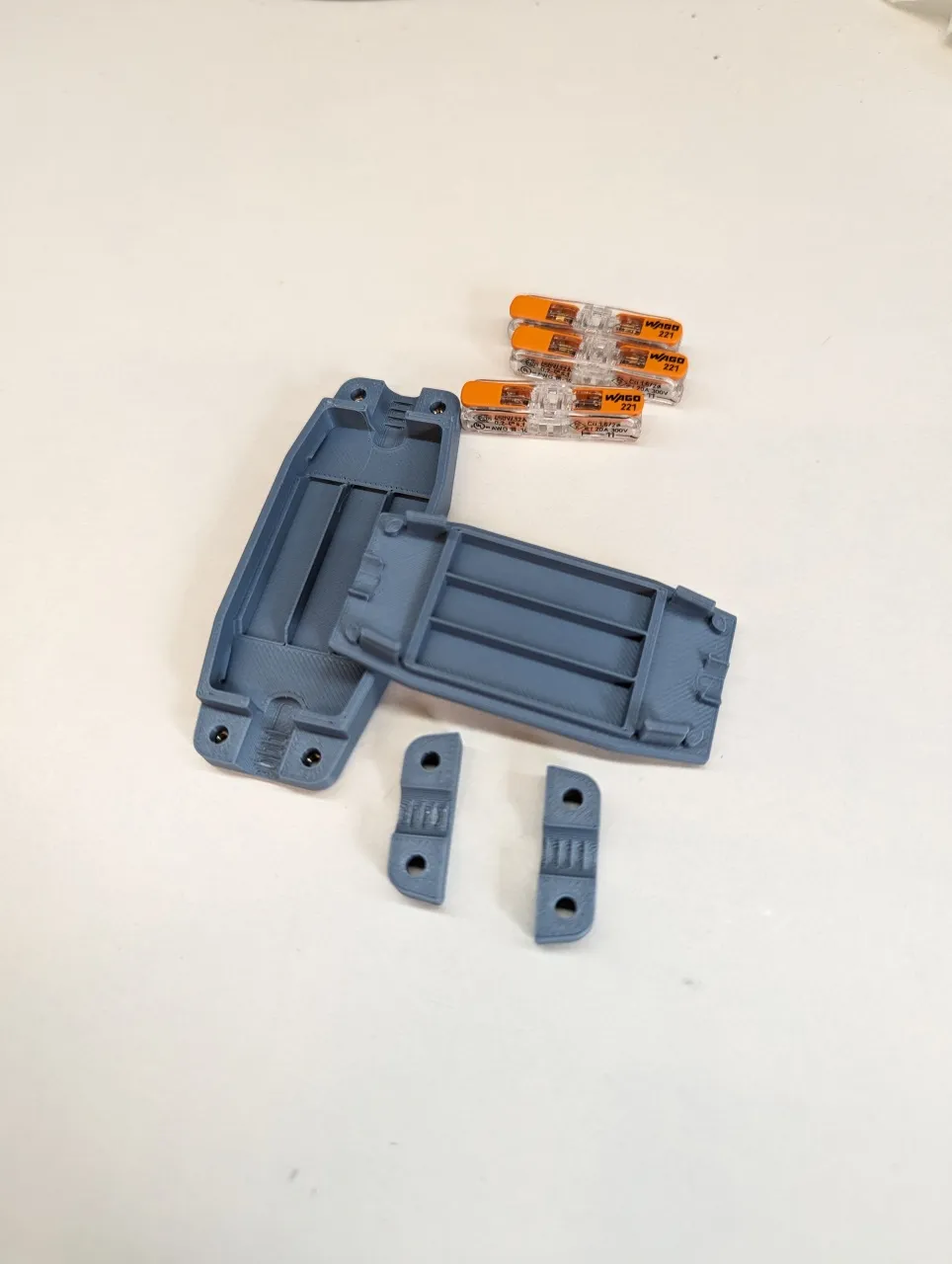 Hộp nối Inline Wago 221 cho dây mềm 2, 3, 4 hoặc 5 ruột