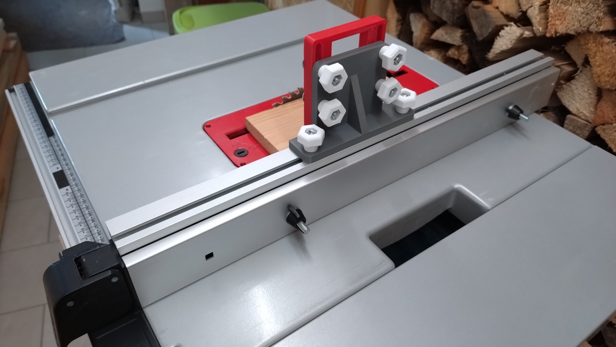 Tấm chắn Featherboard cho Bosch GTS 635-216