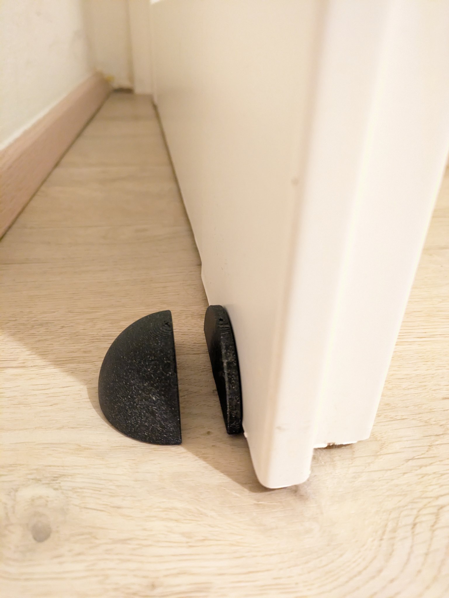 Giá đỡ cửa từ tính 2 mảnh với 2 nam châm