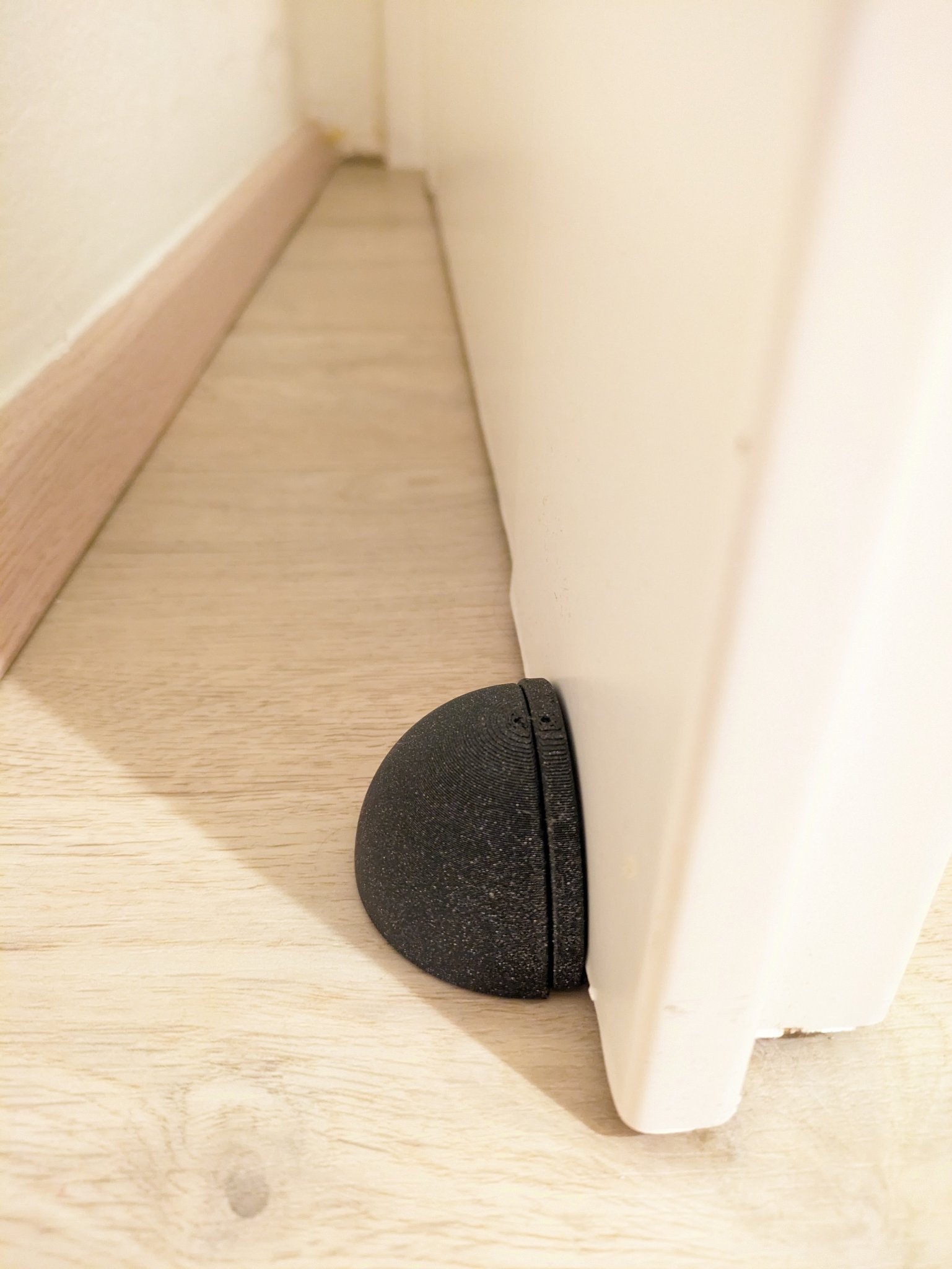 Giá đỡ cửa từ tính 2 mảnh với 2 nam châm