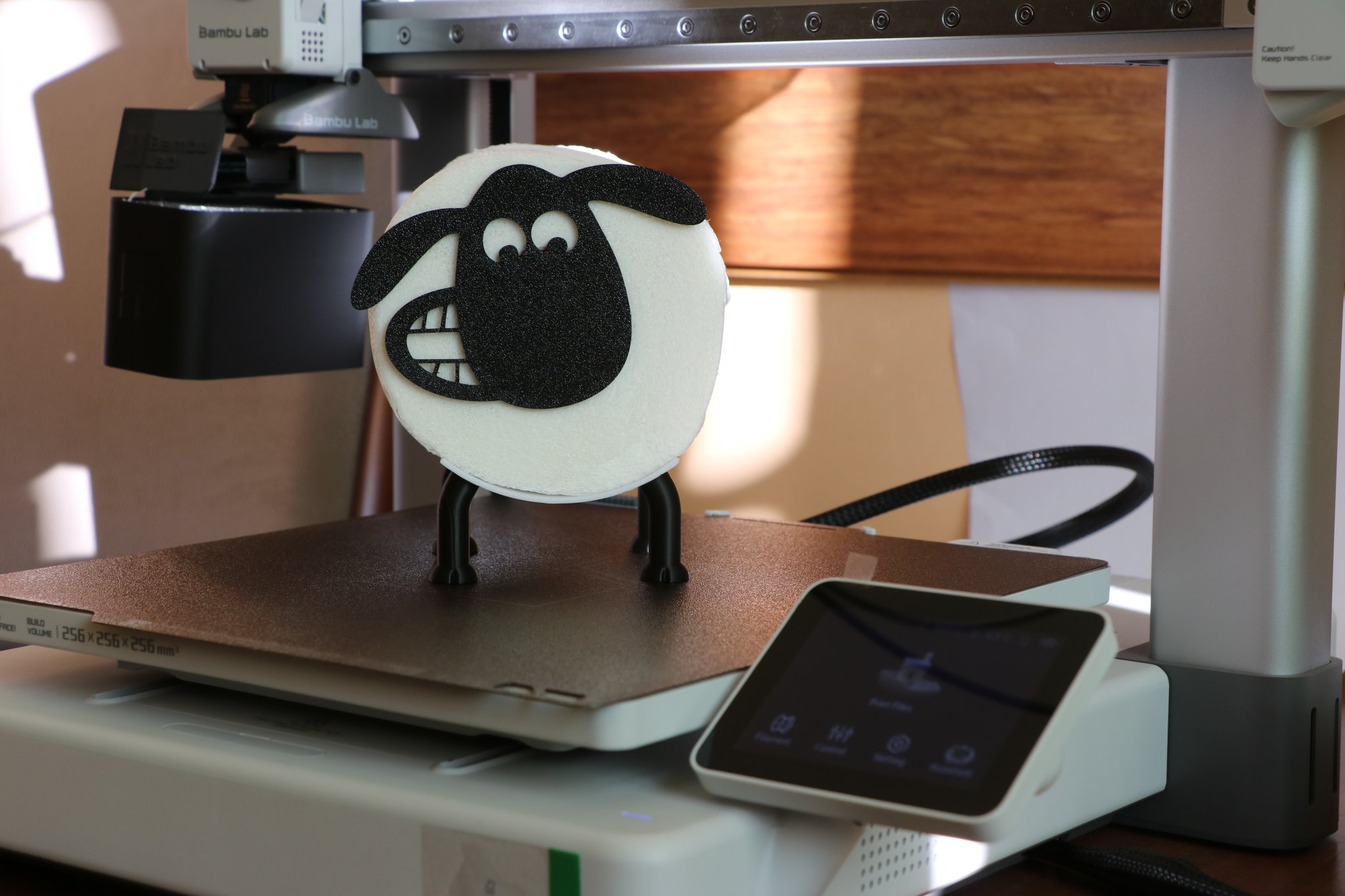 Giá Đỡ Cuộn Giấy Vệ Sinh Hình Cừu Shaun