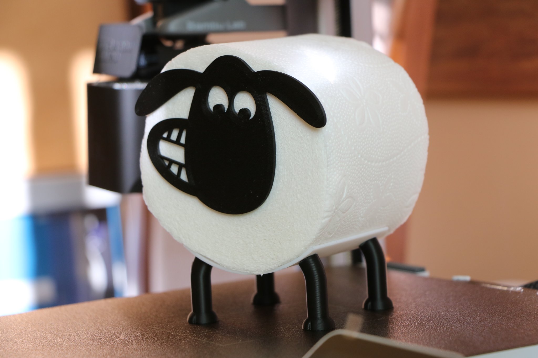 Giá Đỡ Cuộn Giấy Vệ Sinh Hình Cừu Shaun