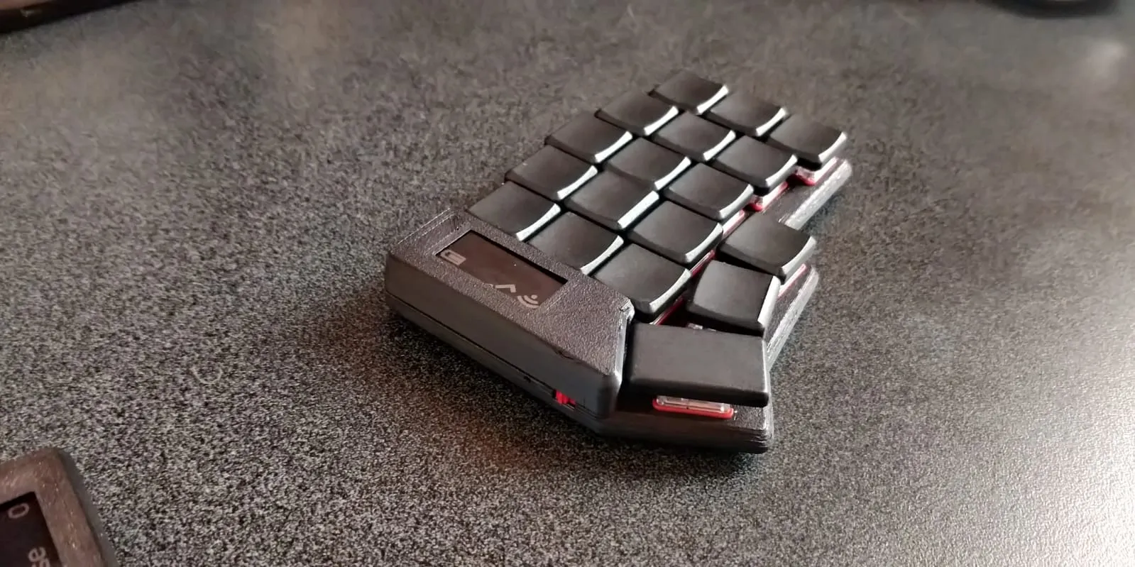 Vỏ Corne Không Dây 5x3 Typeractive