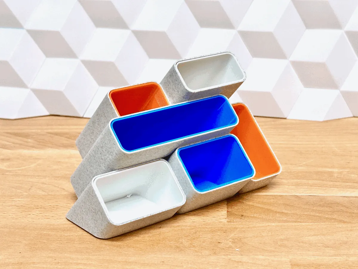 Kệ Tổ Chức Bàn Làm Việc Nghiêng (Tối Giản, Hiện Đại và Đầy Màu Sắc)