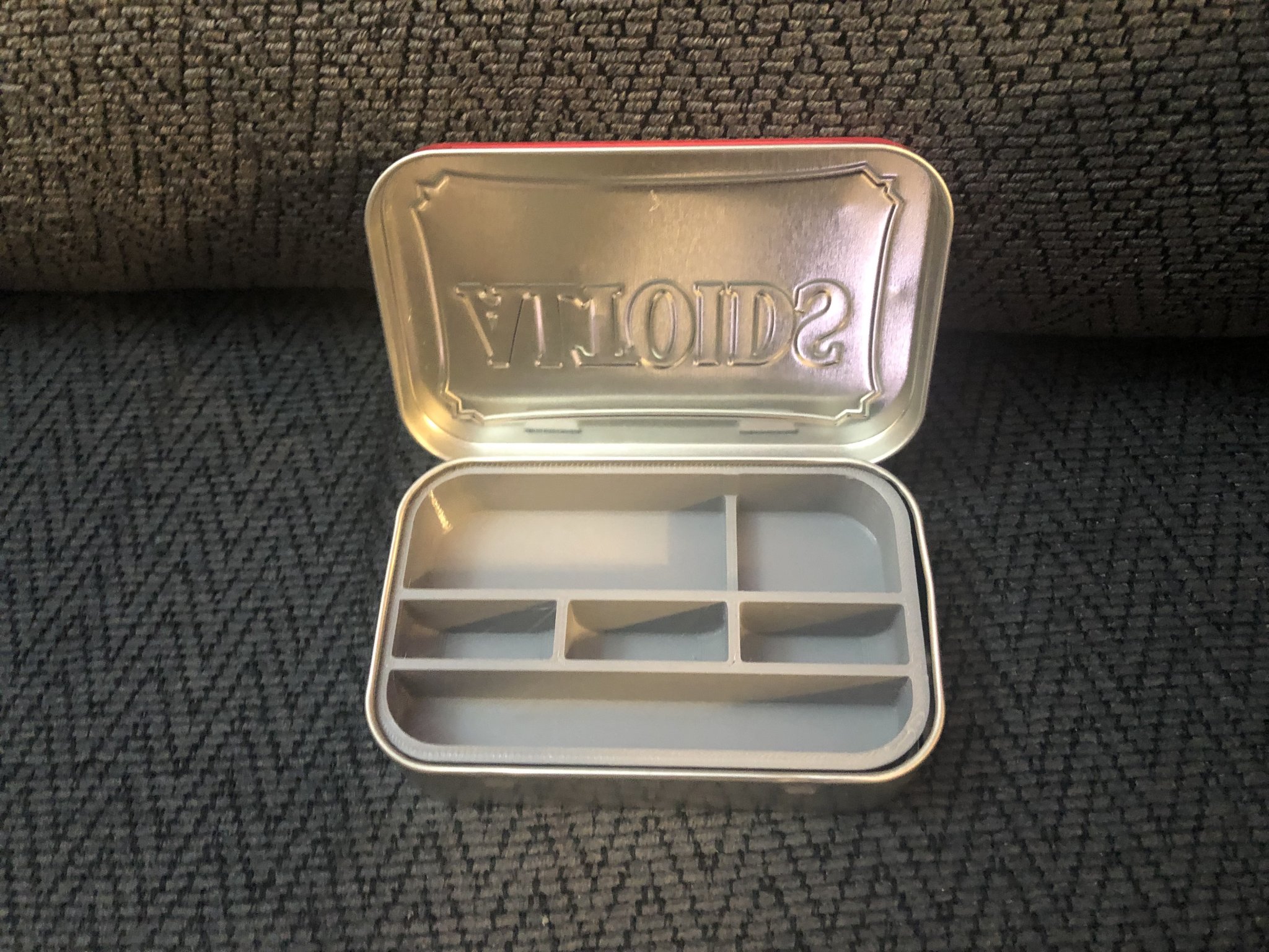 Hộp Đựng Đồ Câu Cá Từ Hộp Kẹo Altoids