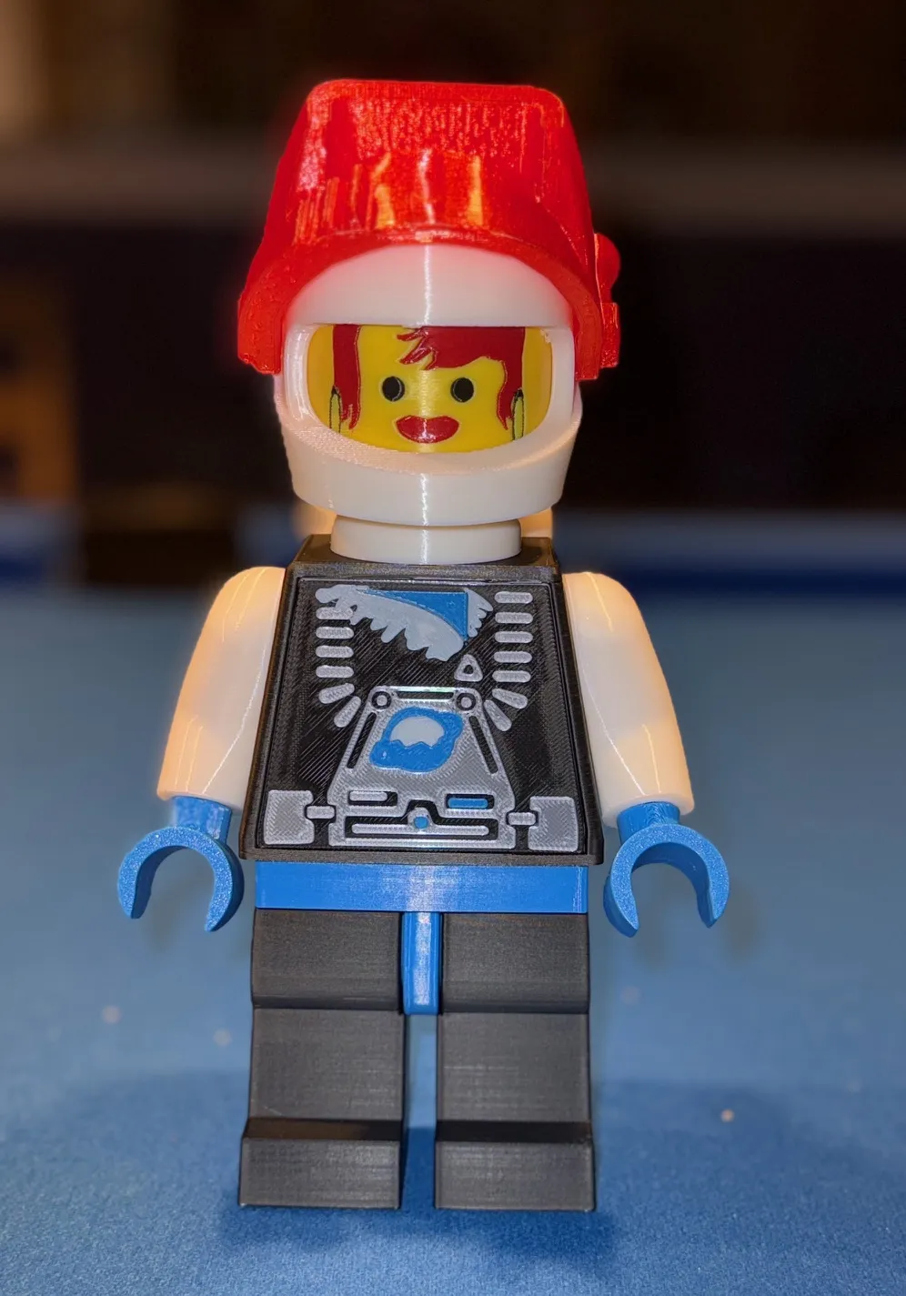 Mô hình Khối Khổng Lồ Phi Hành Gia Băng Giá Cổ Điển 2002 (Tỷ lệ 5:1)