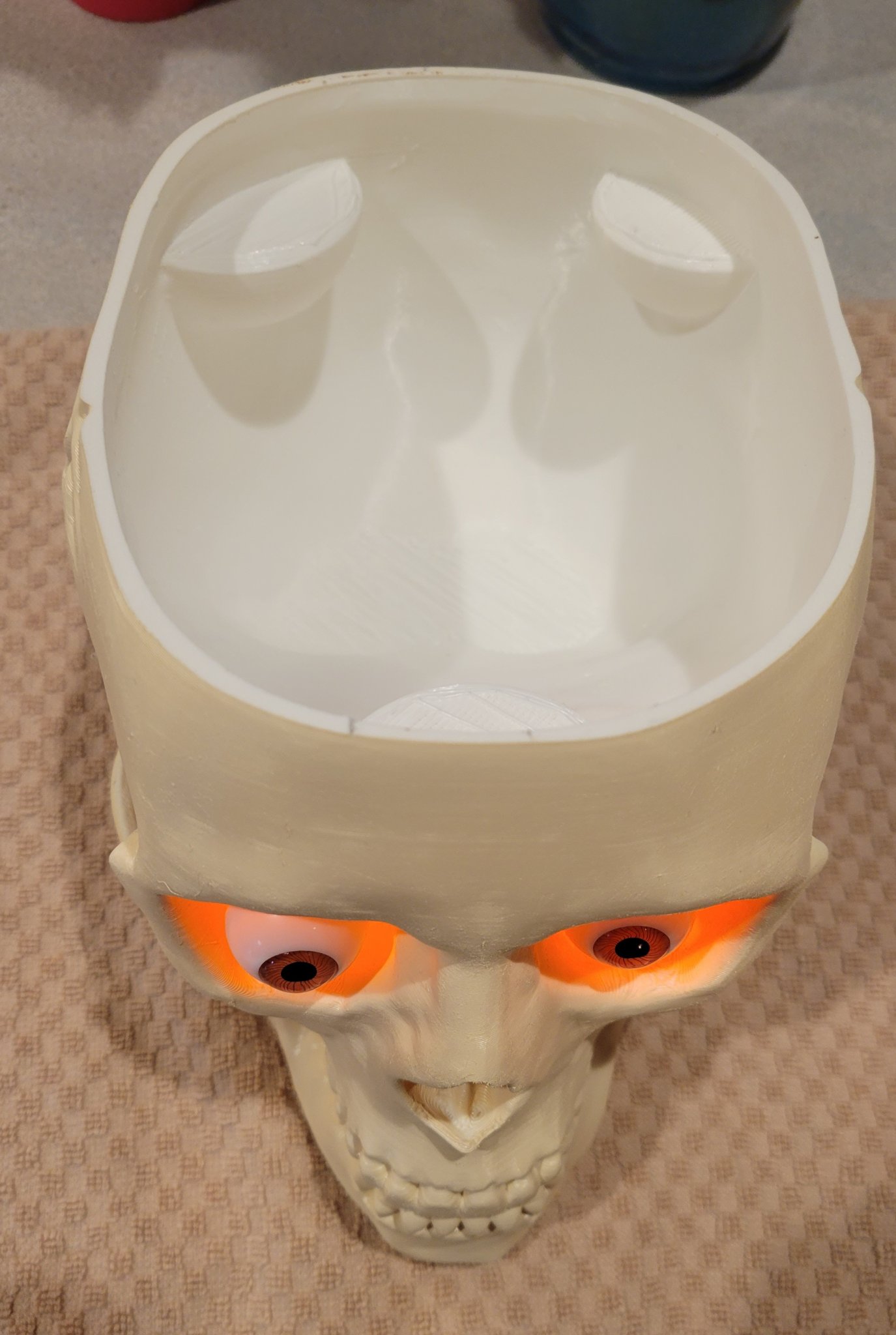 Thùng Đựng Kẹo Sọ Não (Có Thêm Phiên Bản Đèn)