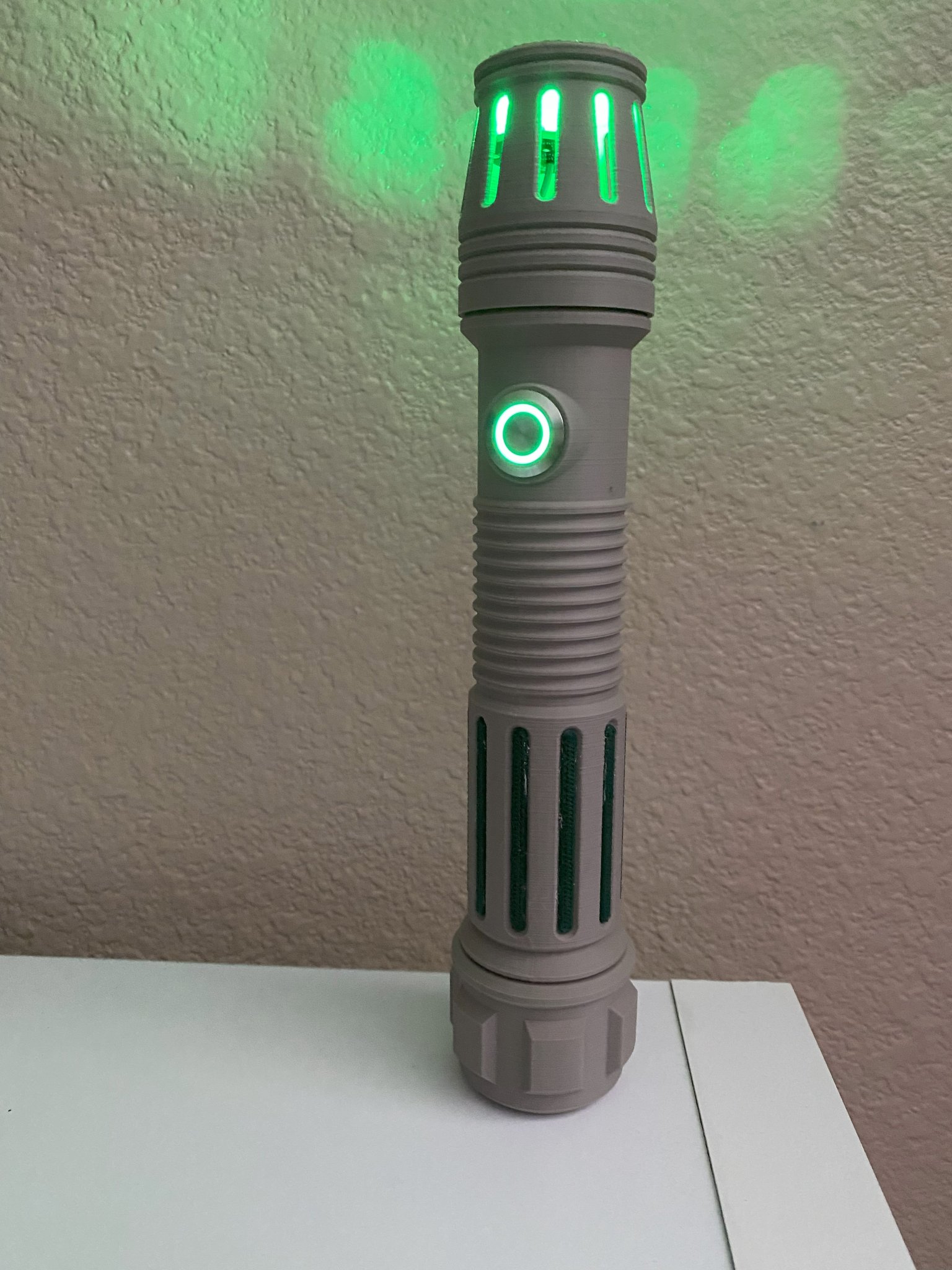 Giá đỡ lưỡi kiếm Lightsaber RP2040 cho Adafruit Jewel