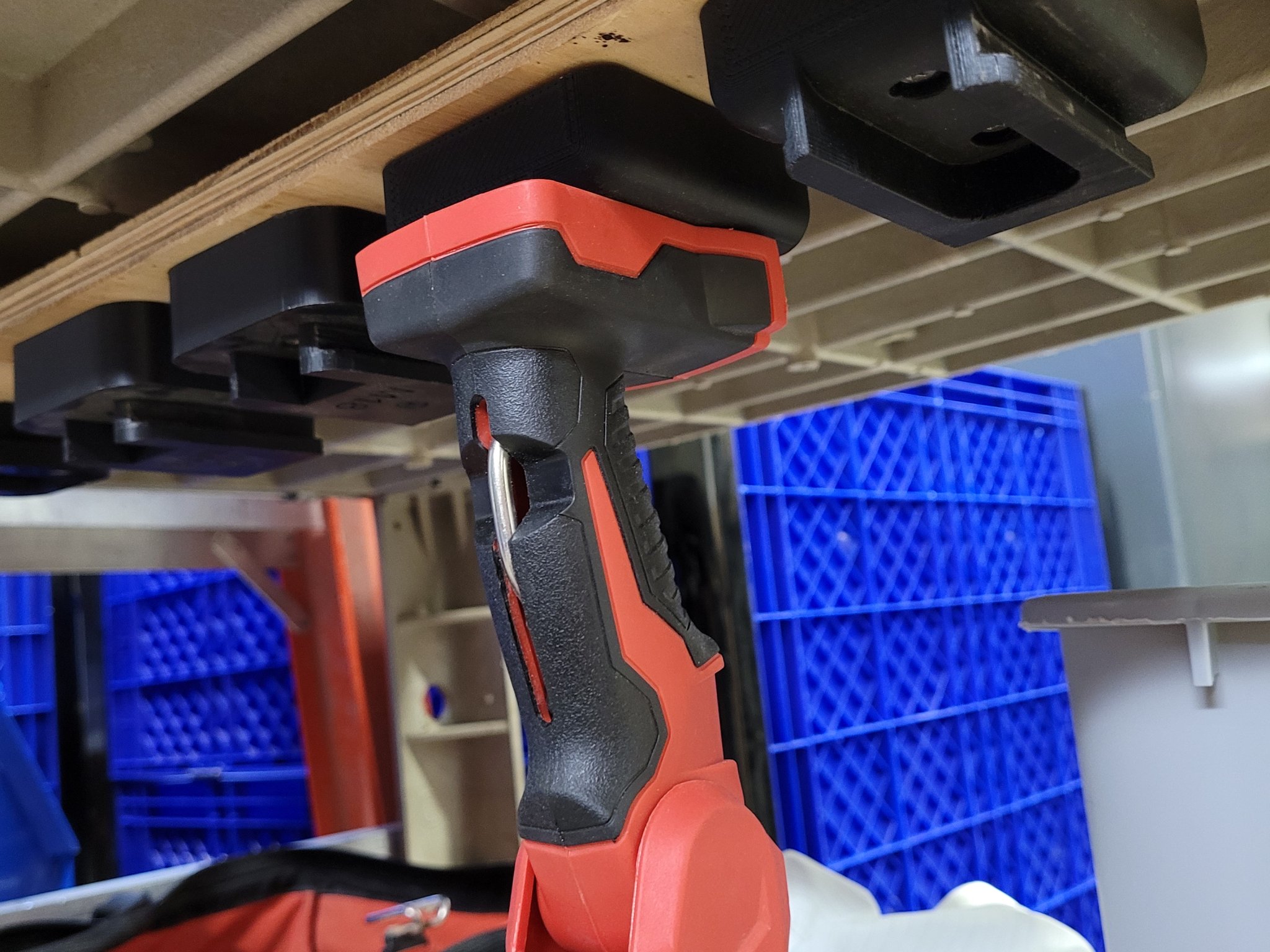 Giá Đỡ Dụng Cụ Milwaukee M18