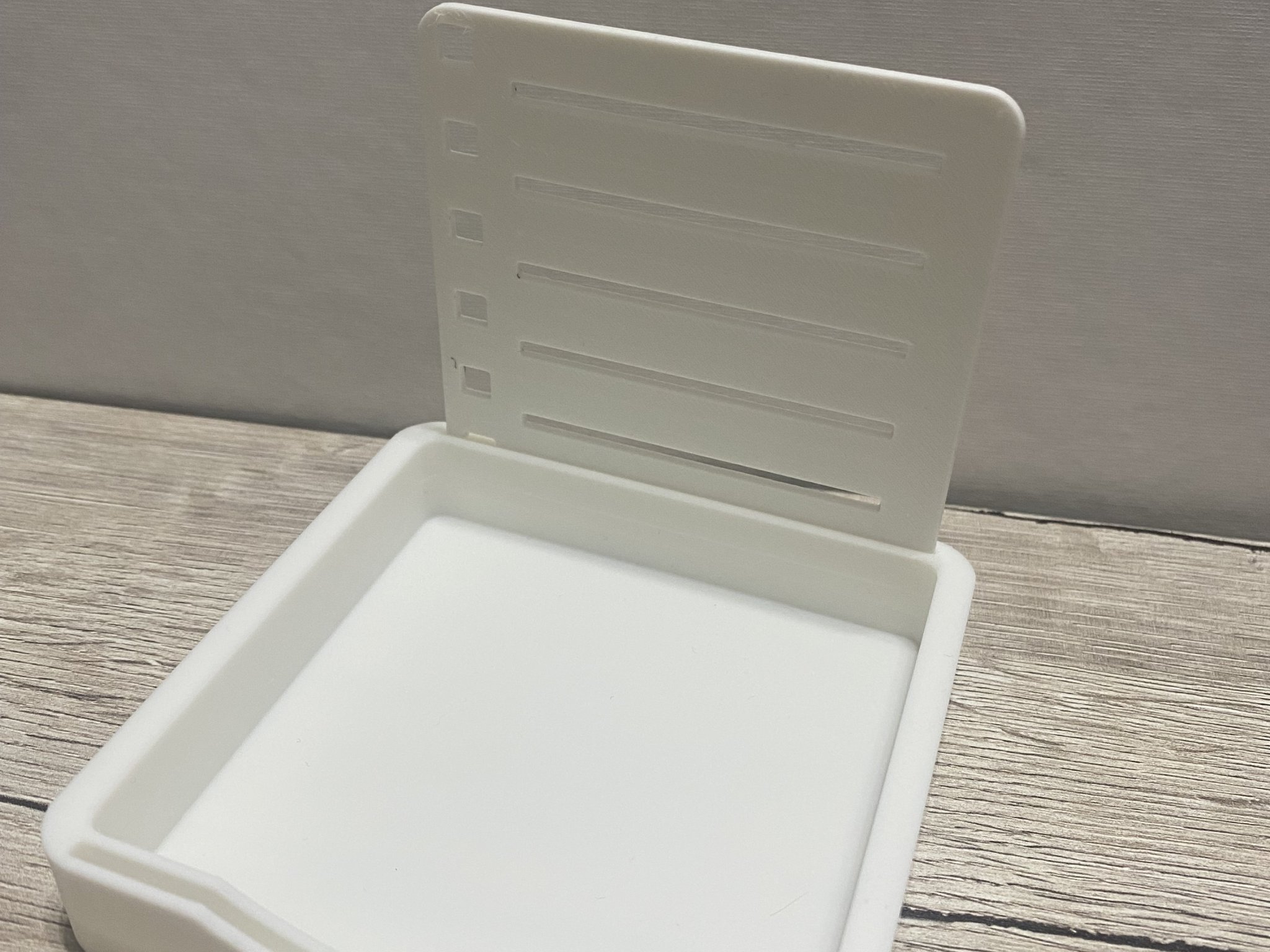 Kệ giữ giấy Post-it