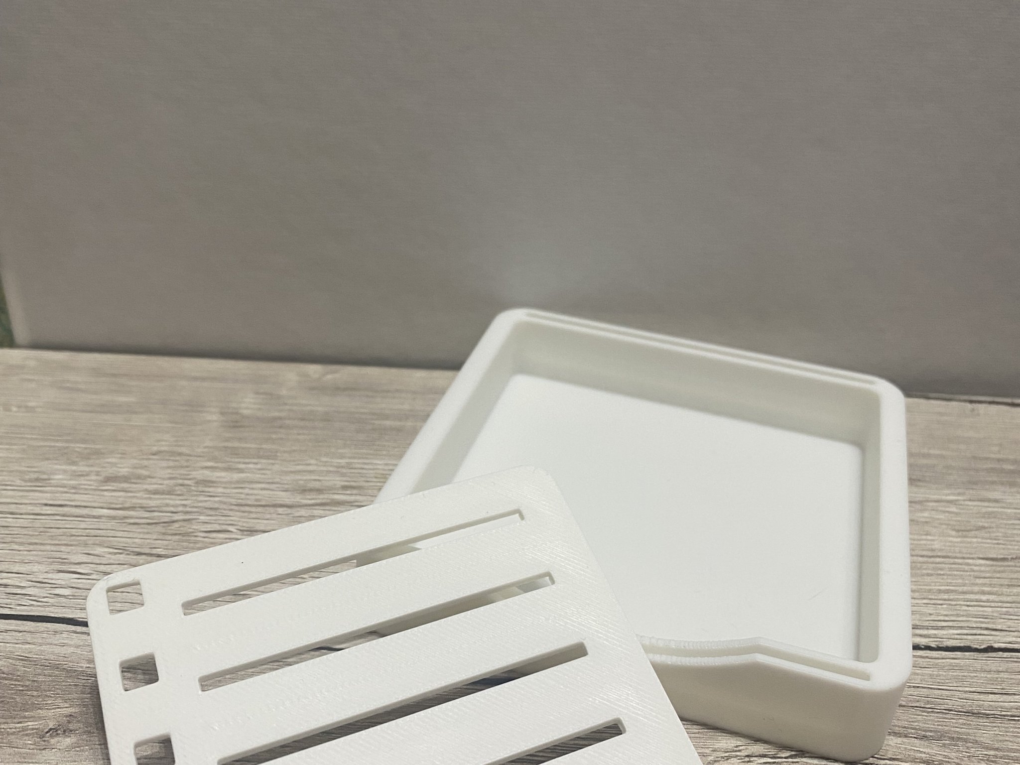 Kệ giữ giấy Post-it