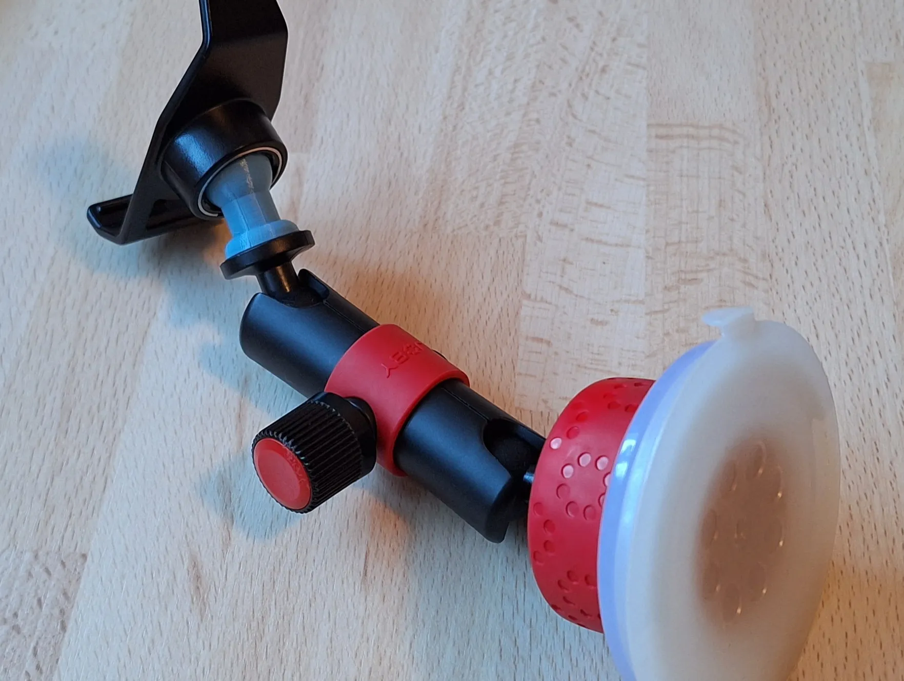 Giá đỡ chân máy cho thiết bị định vị Garmin