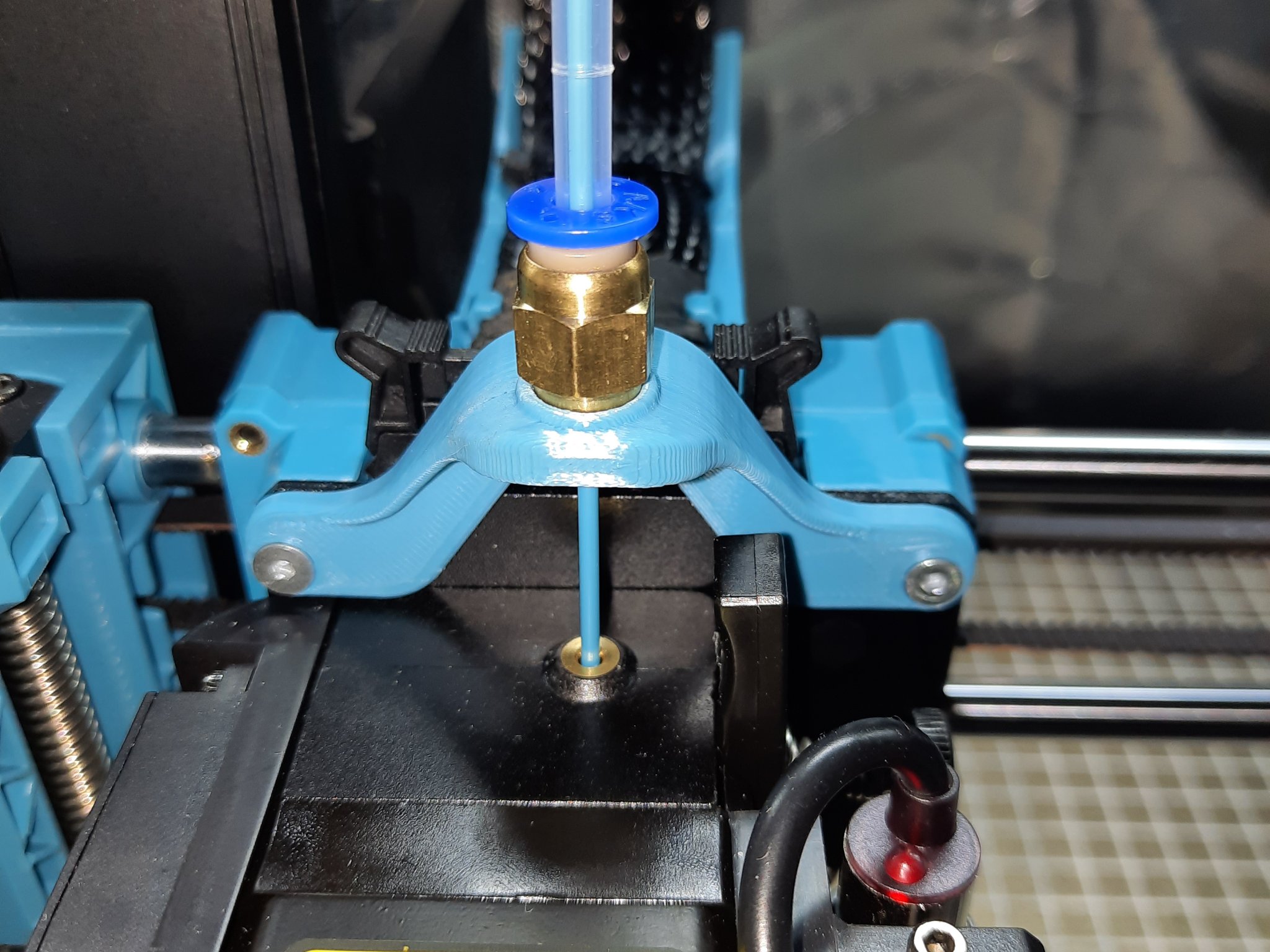 Giá Đỡ Ống Bowden Ngược Sovol SV06 Trên Bộ Đùn