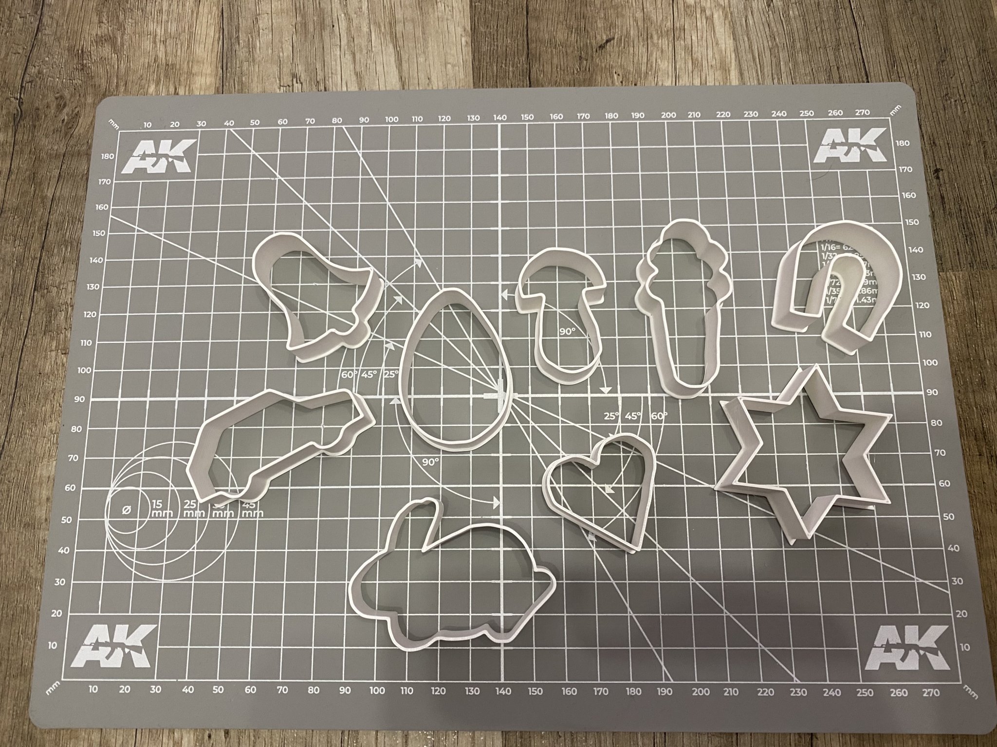 Khuôn Cắt Bánh Giáng Sinh