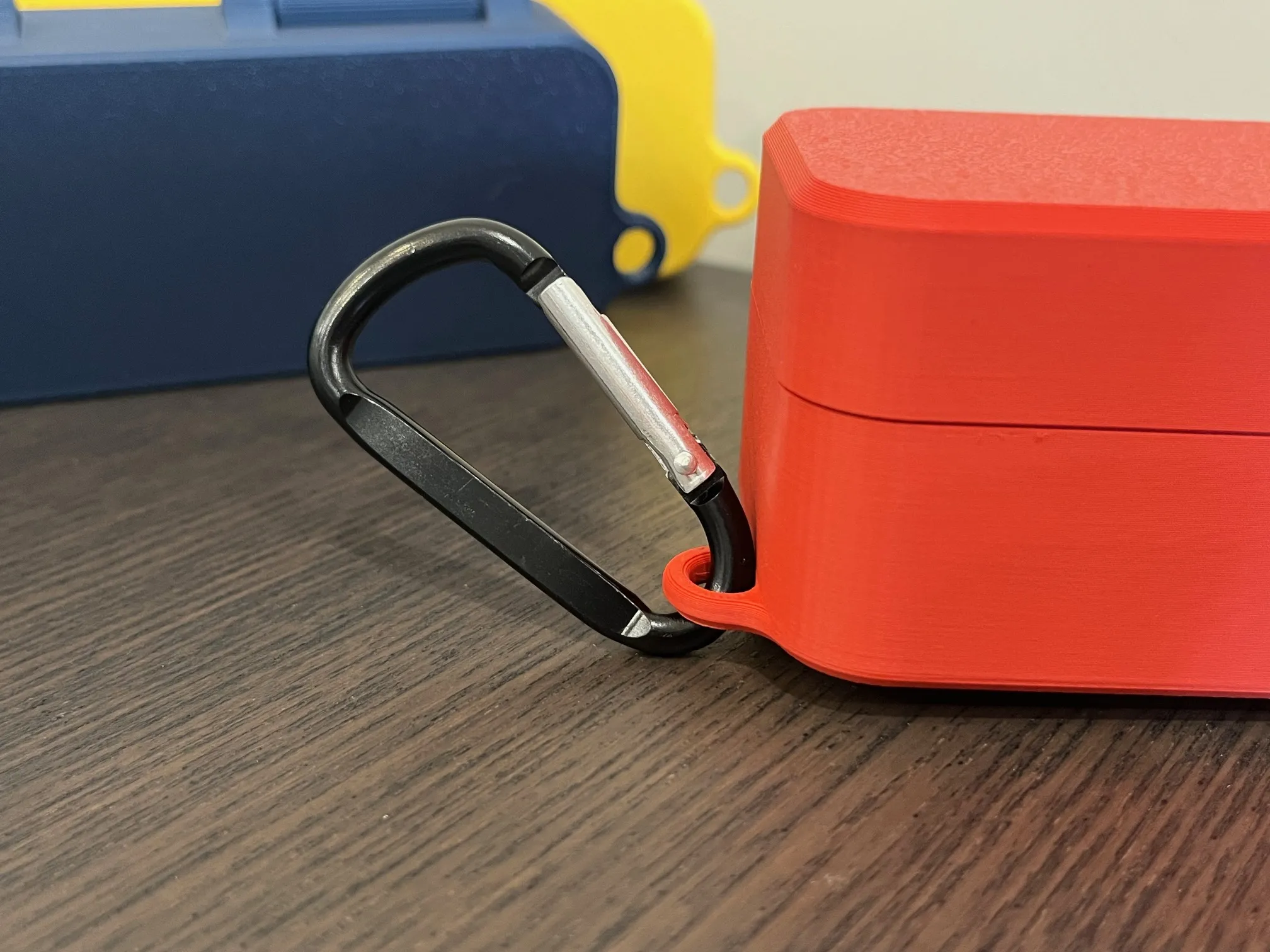 Hộp Đựng Kính Mắt Du Lịch In Liền