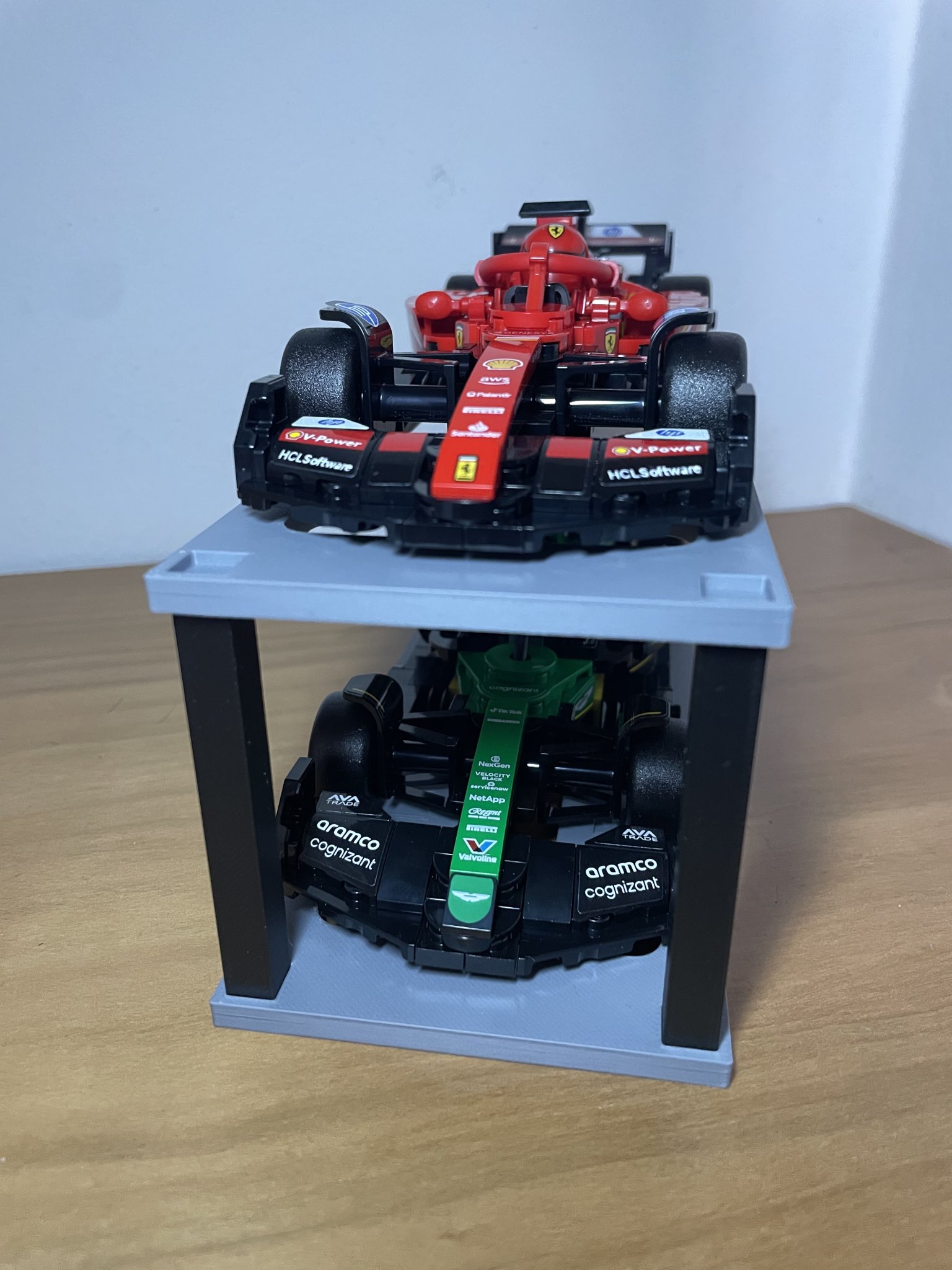 Kệ Lego Speed Champions F1 - Mẫu 2 xe