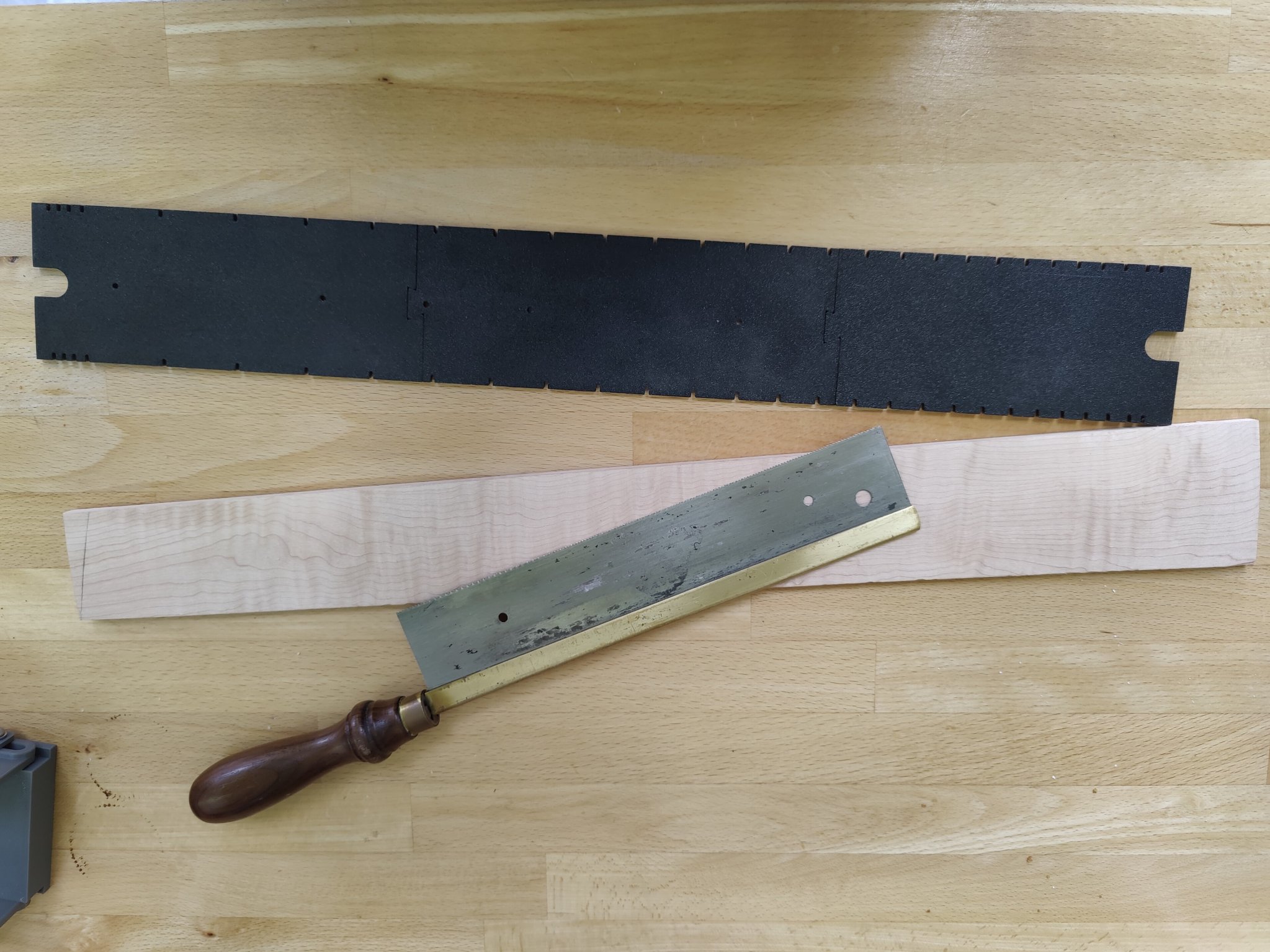 Khuôn Rãnh Cần Đàn 25.0 "