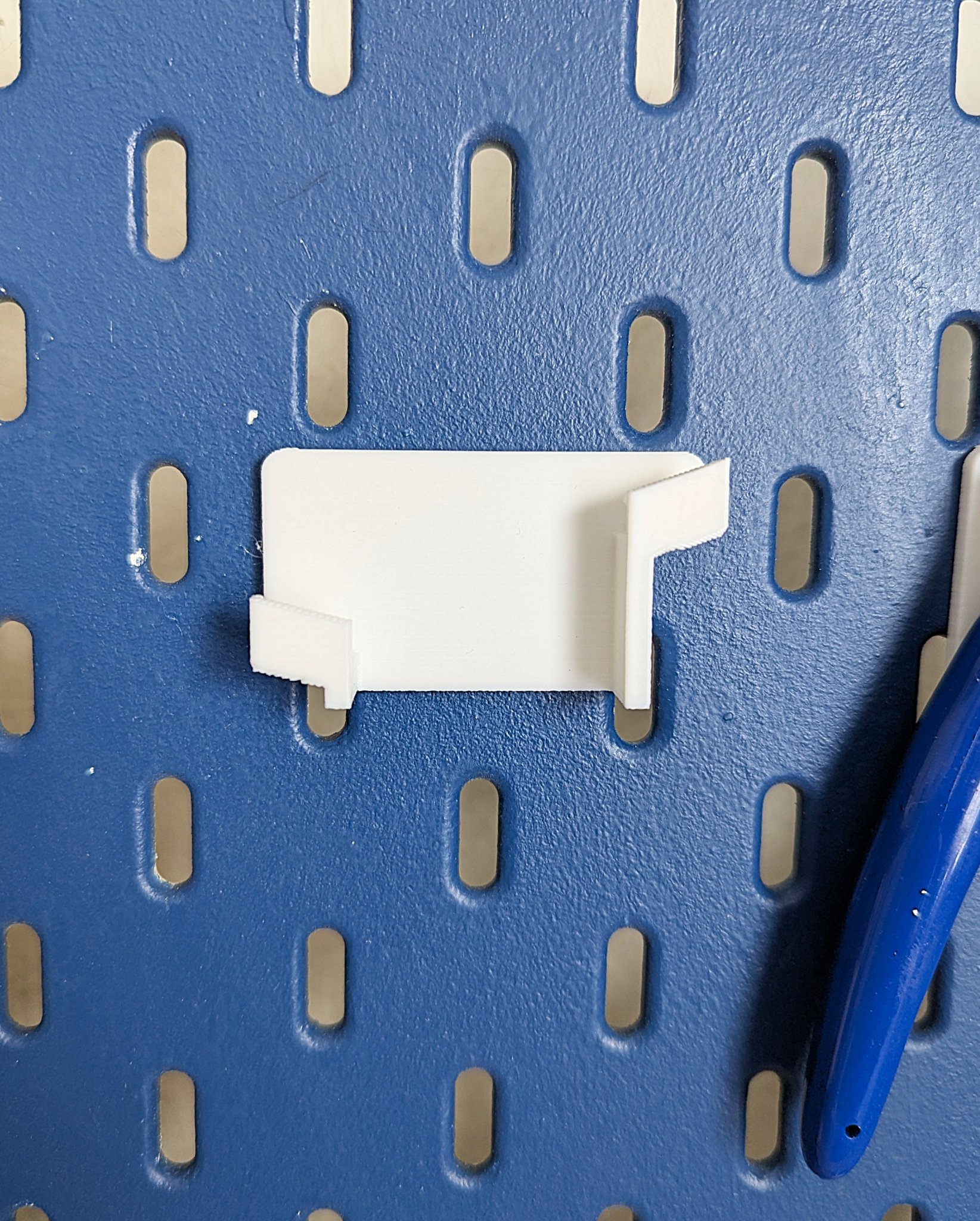 Kẹp Giữ Thước Kẹp Cho Bảng Skadis