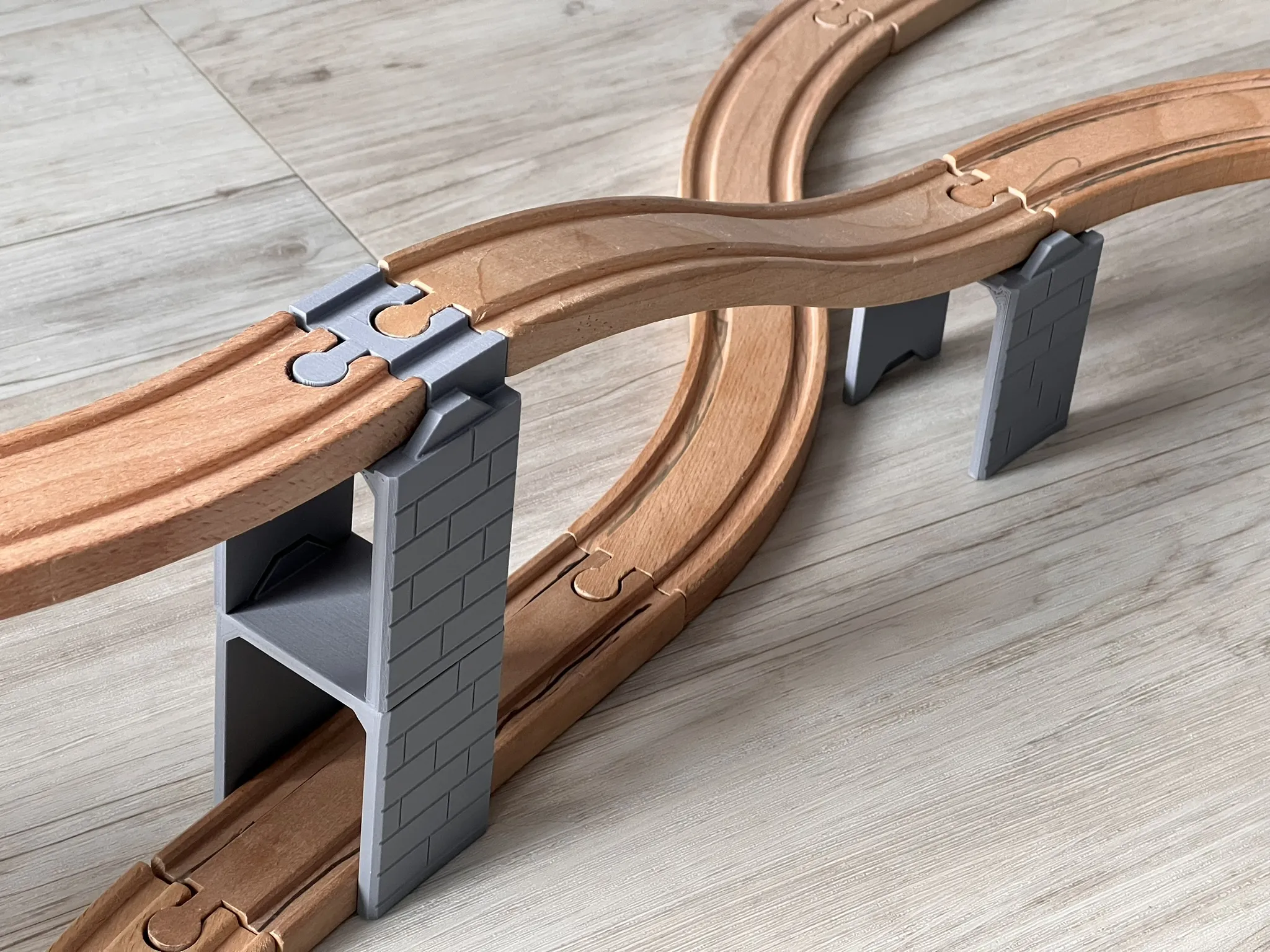 Chân Cầu Cho Đường Ray Xe Lửa Gỗ