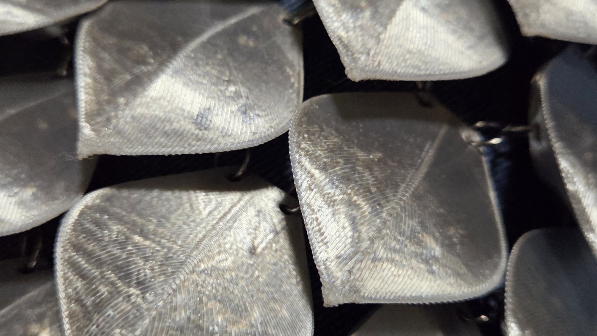 Mắt xích vảy rồng - giờ còn bền hơn nữa!