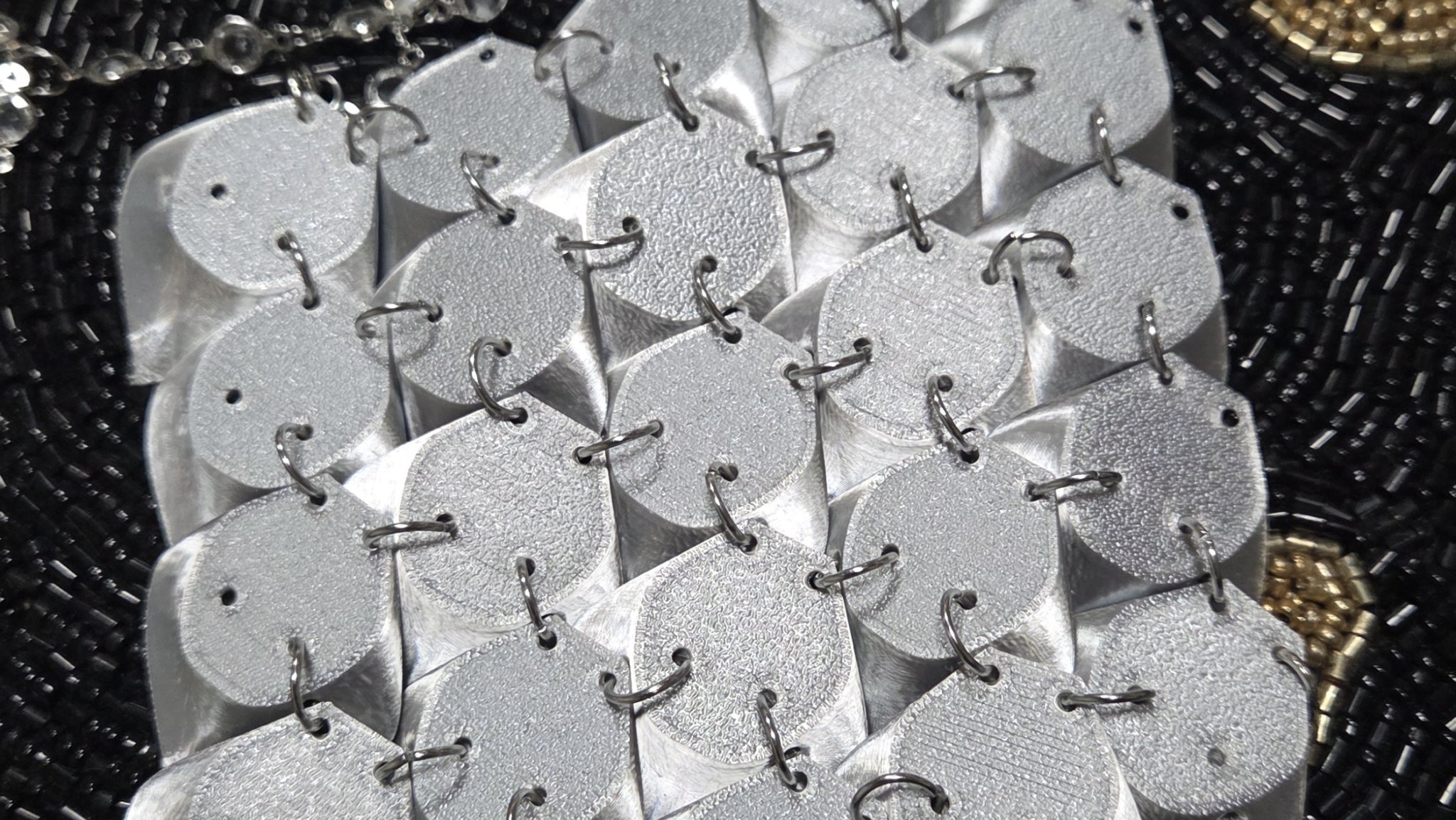 Mắt xích vảy rồng - giờ còn bền hơn nữa!