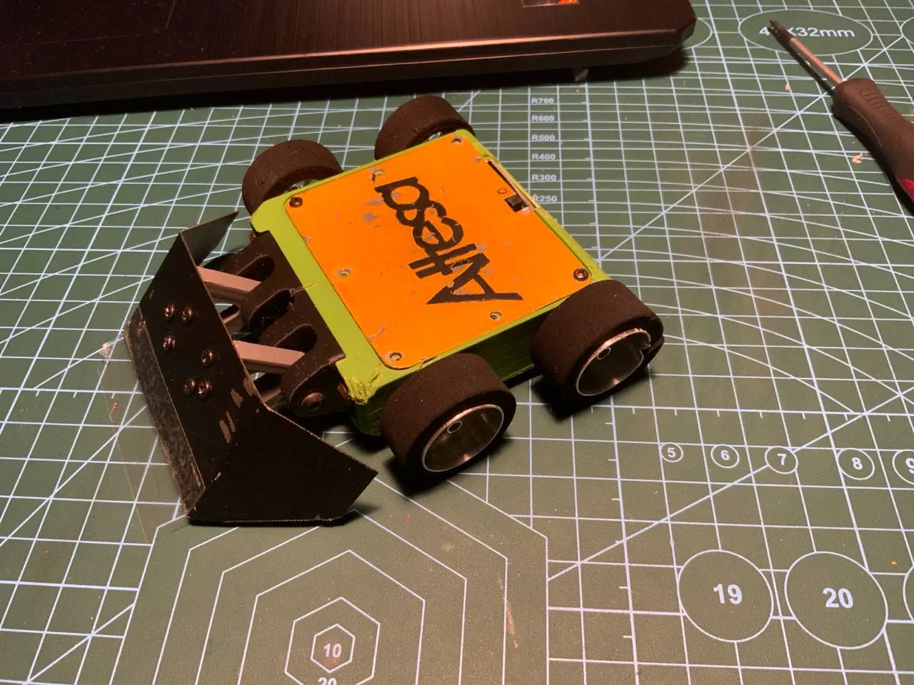 Robot Chiến Đấu 4WD 150g Antweight/Fairyweight