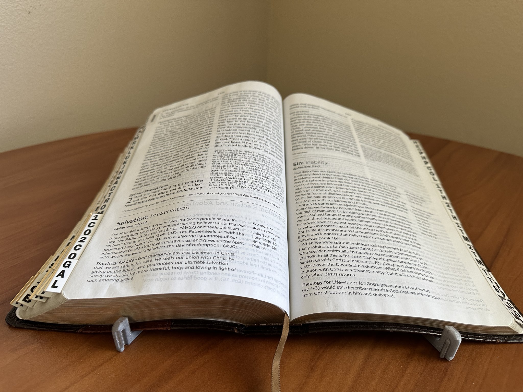 Giá Đỡ Gấp Gọn Đơn Giản Cho Sách, Laptop, Máy Tính Bảng... In-Place