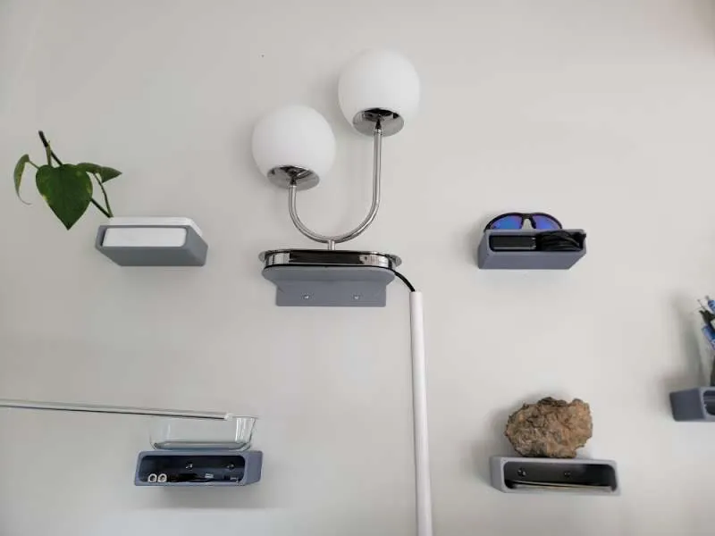 Giá treo tường đa năng cho bàn làm việc