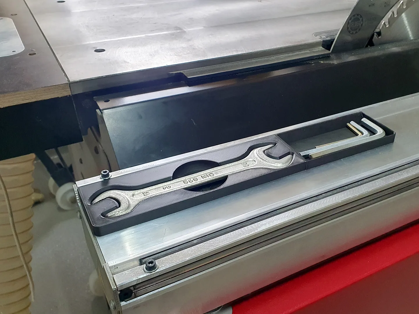 Khay phụ kiện cho máy cưa bàn Hammer K3/B3