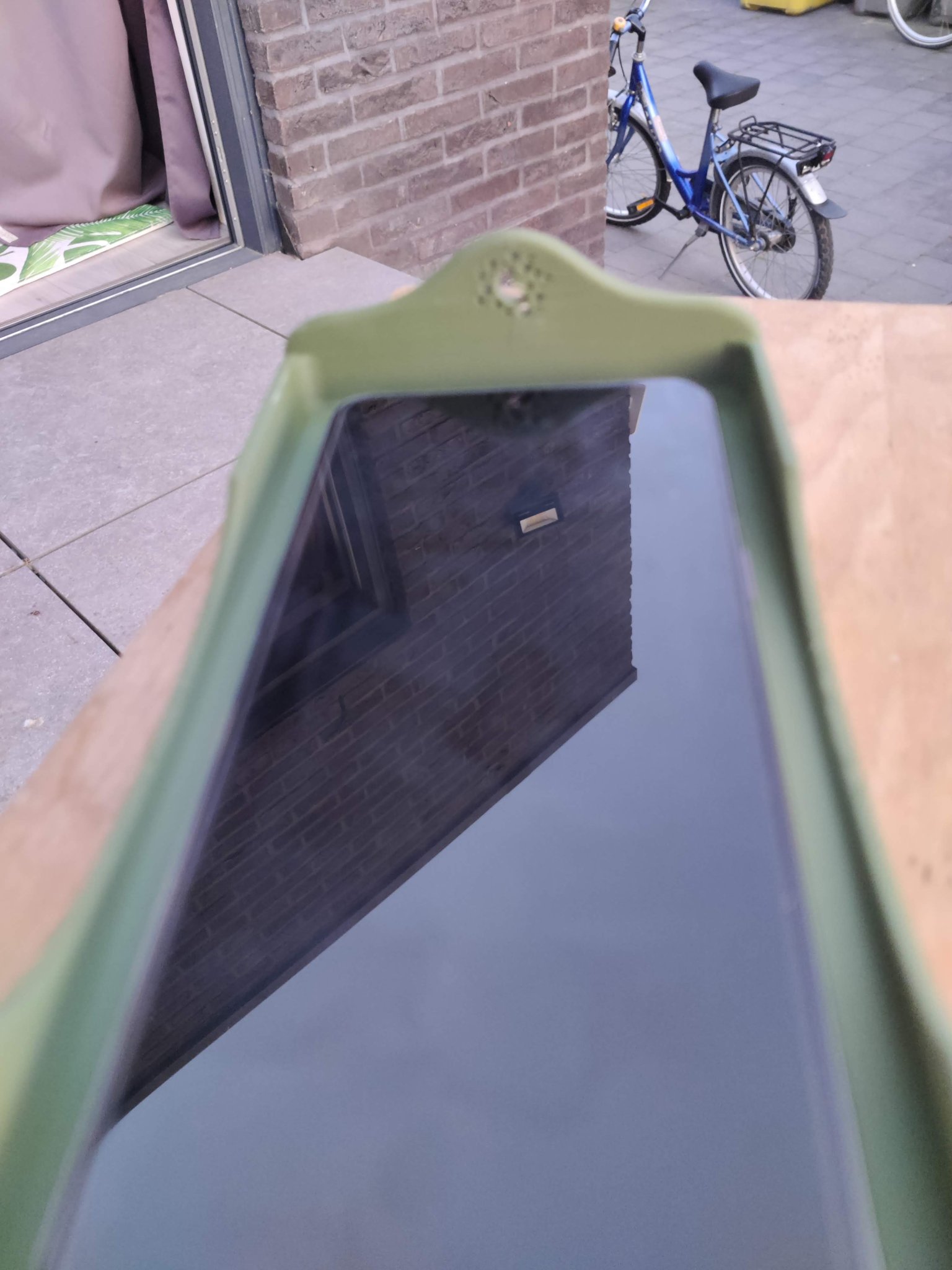 Giá đỡ điện thoại thông minh tích hợp giường ngủ