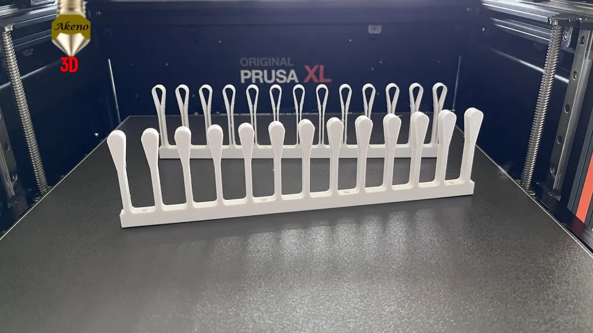 Giá đỡ khăn quàng tiết kiệm không gian cho tủ quần áo