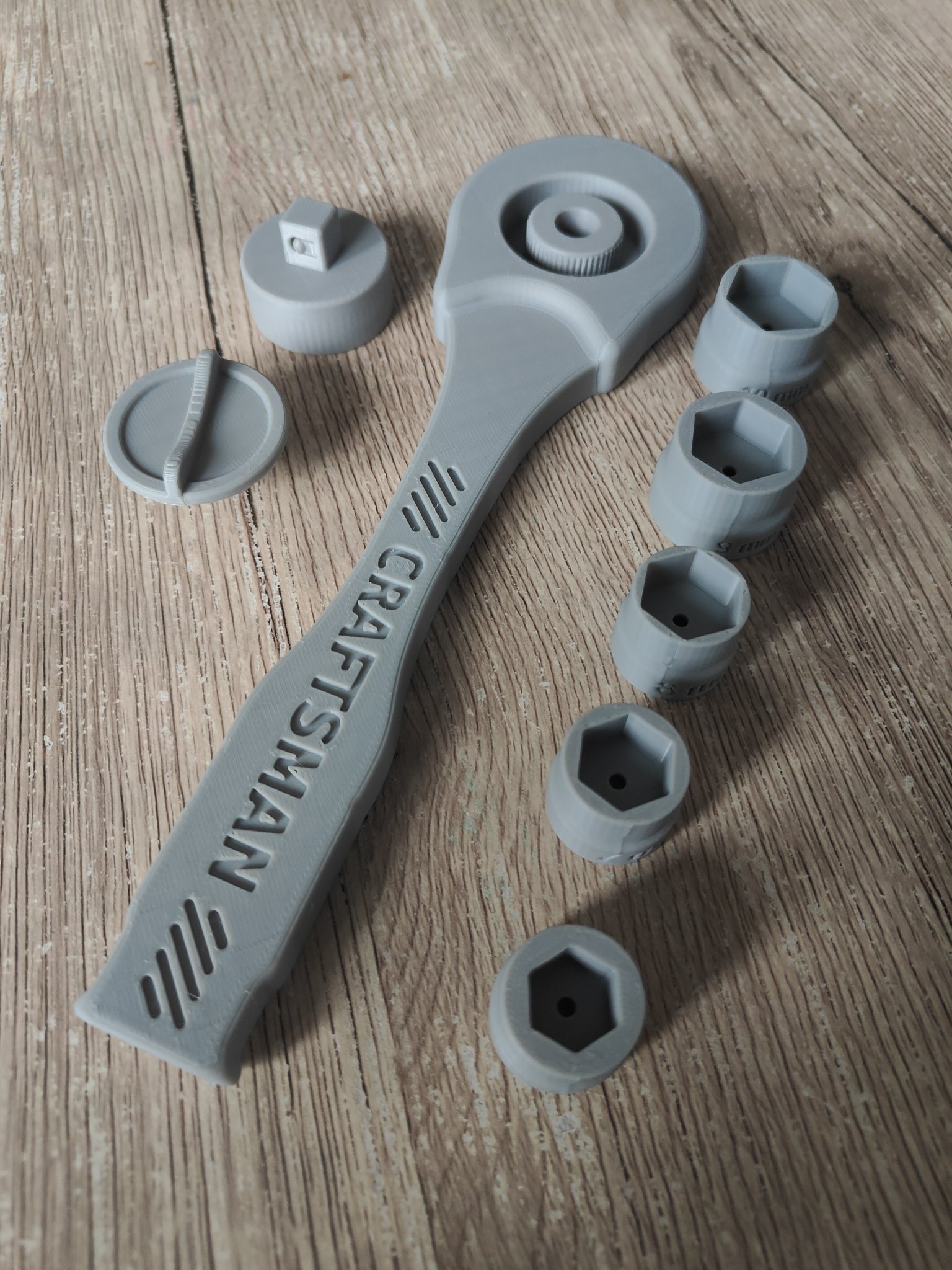 Cờ lê răng lược đồ chơi cho trẻ em 7 tuổi