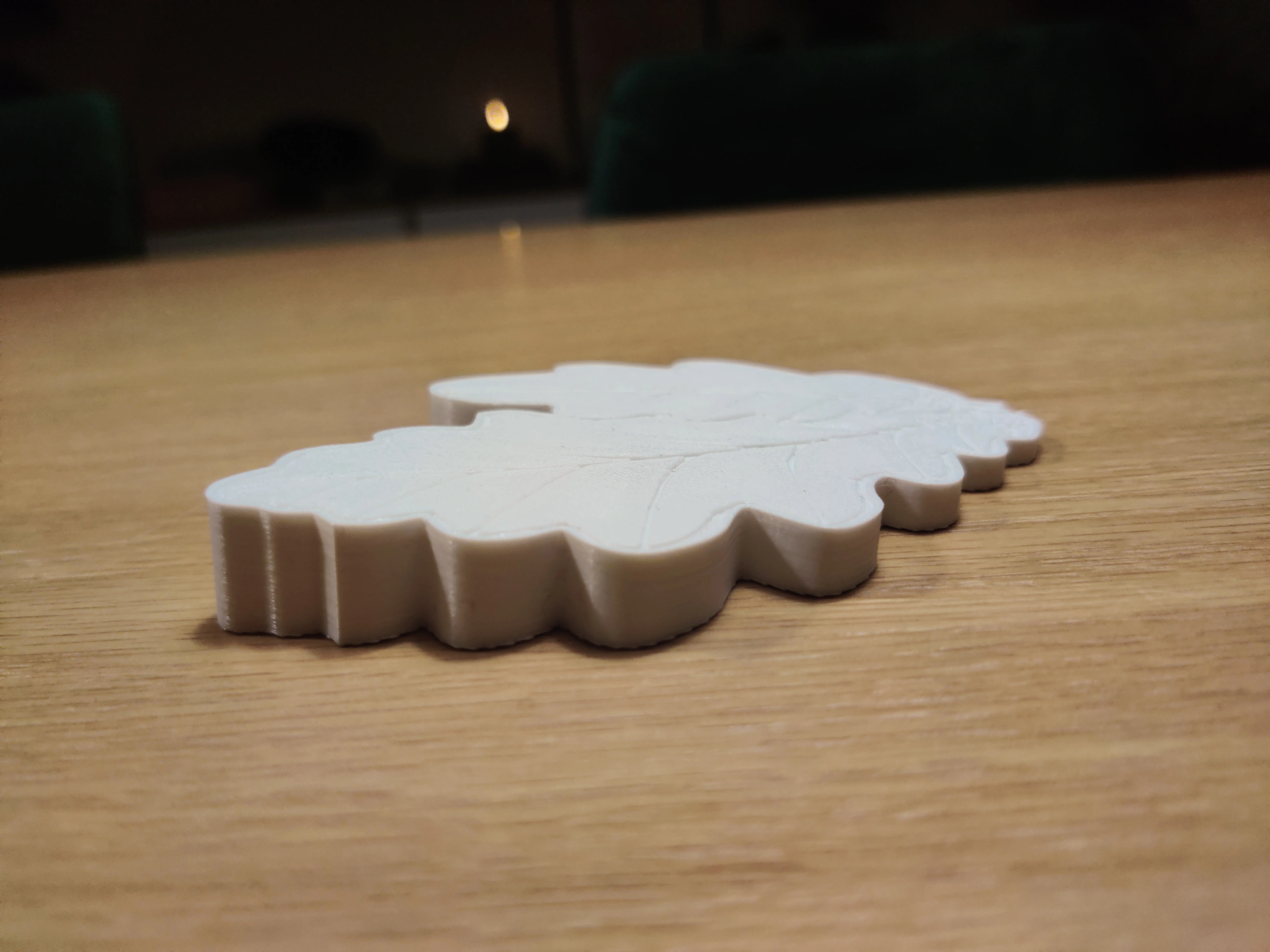 Giá đỡ cửa hình lá sồi nhỏ