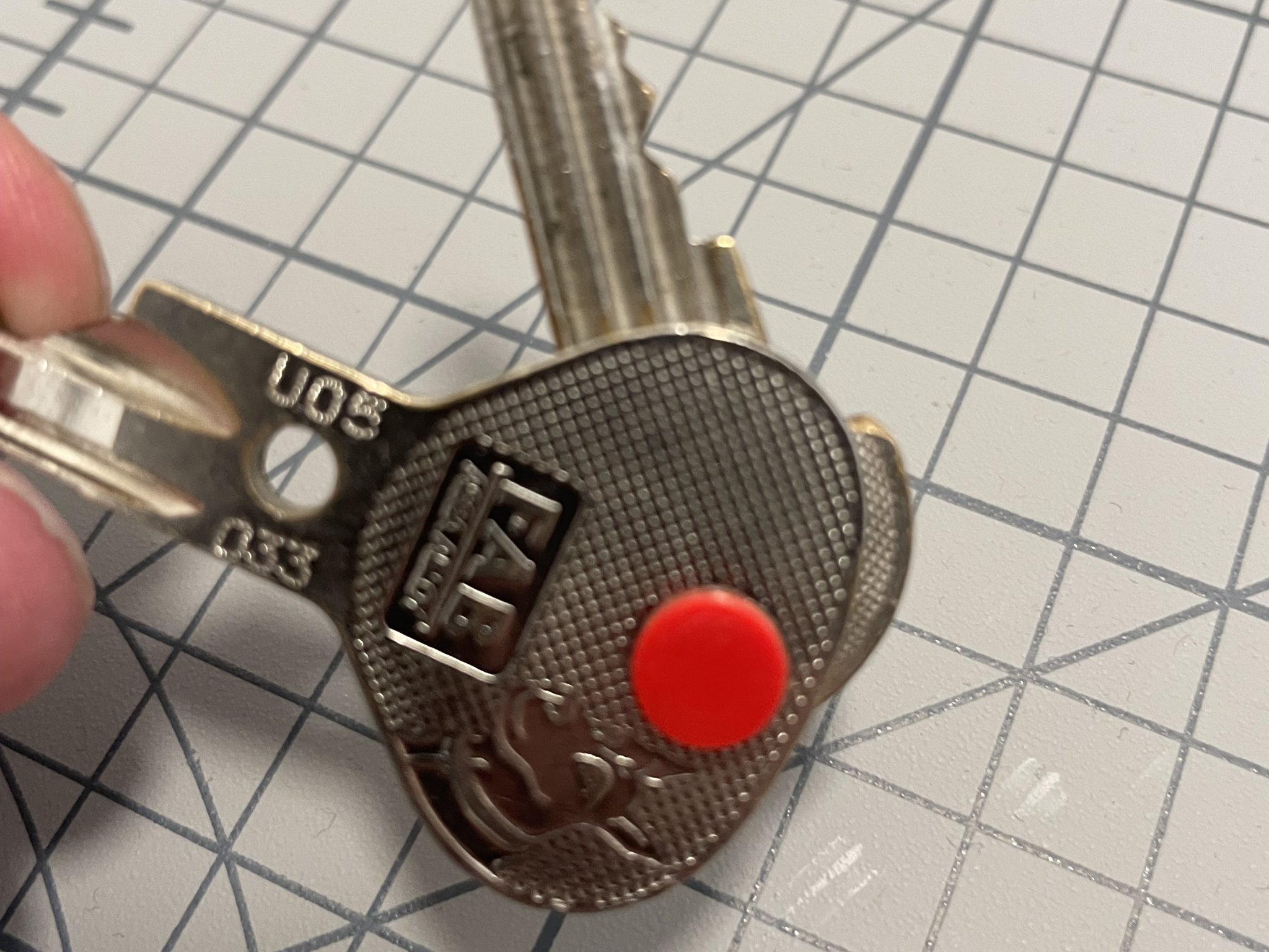 Kẹp chìa khóa đơn giản cho người chạy