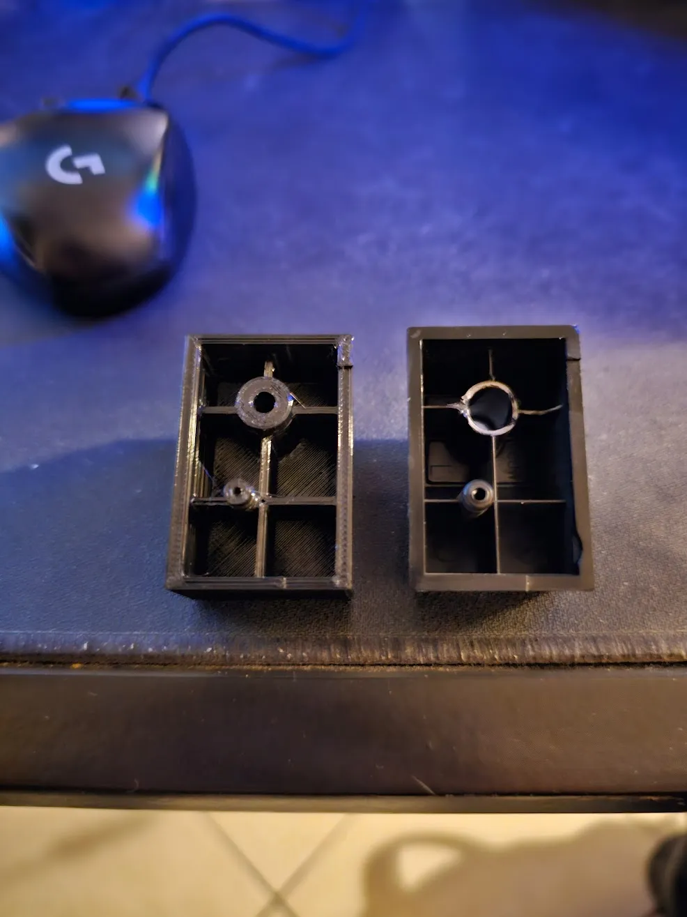 Chân sau thay thế cho thùng máy Corsair 4000D