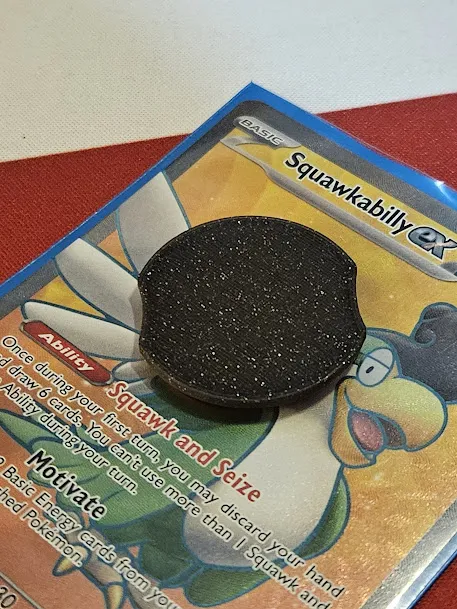 Biểu tượng token Cherish Ball cho trò chơi TCG