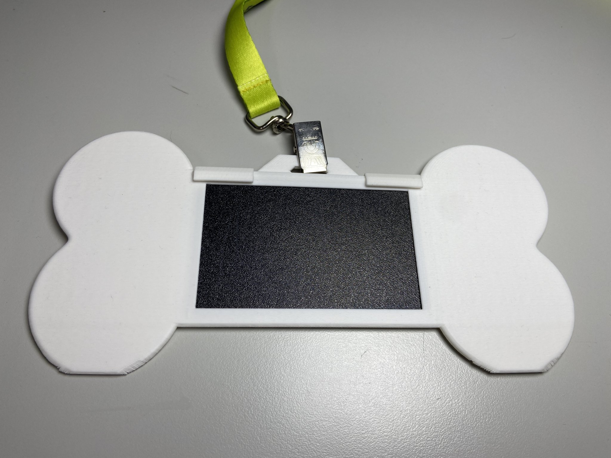 Giá đỡ thẻ ID hình xương chó vui nhộn