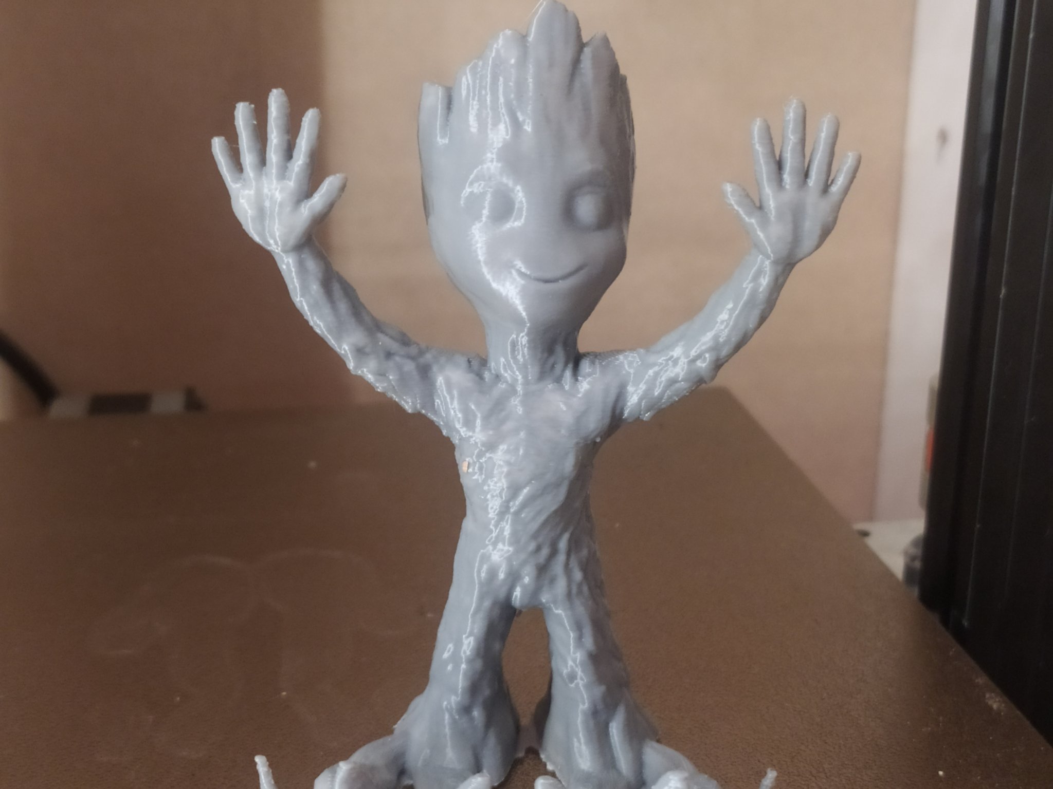 Giá đỡ điện thoại Groot dễ thương